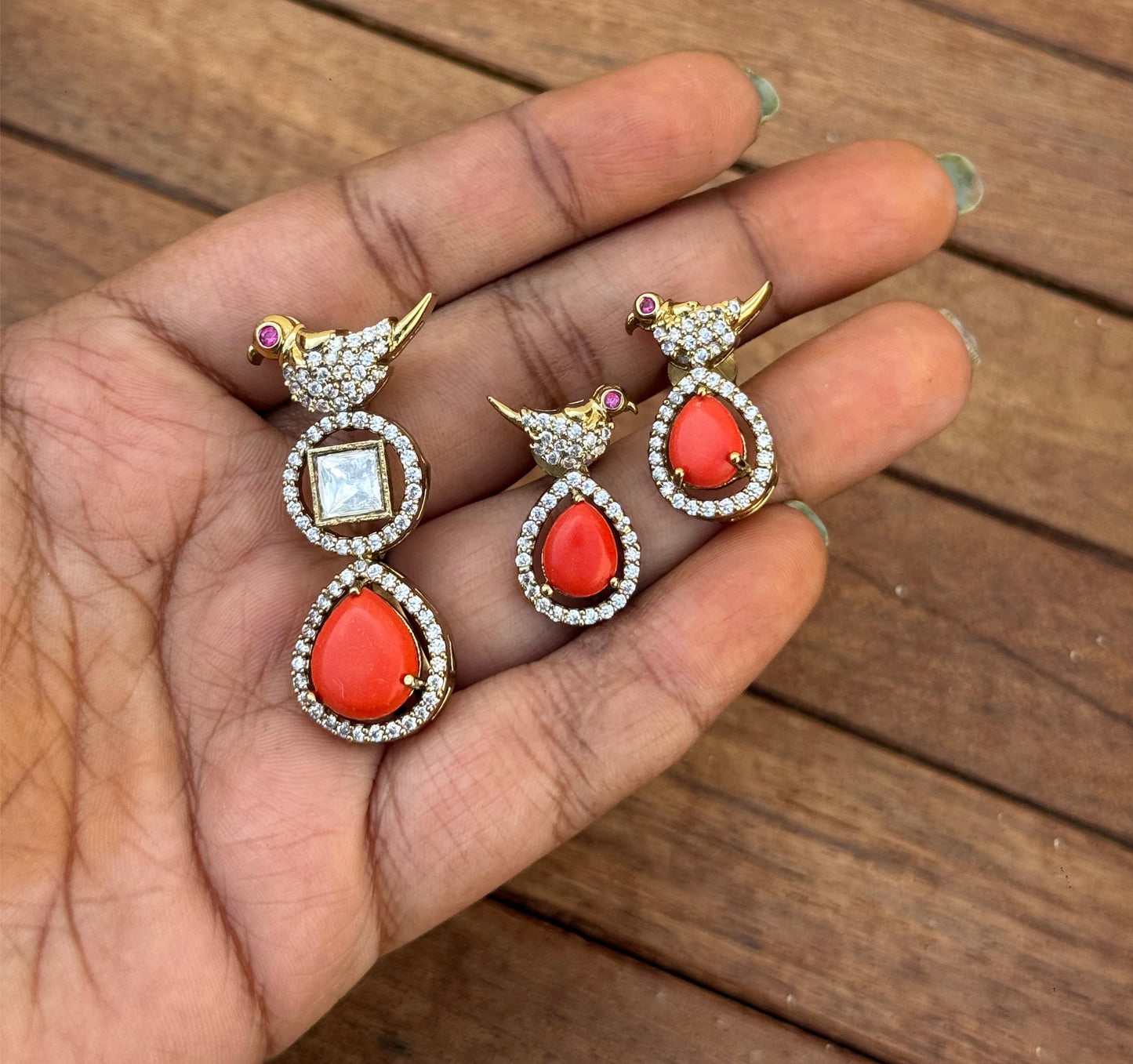 Parrot moissanite pearl drop locket combo