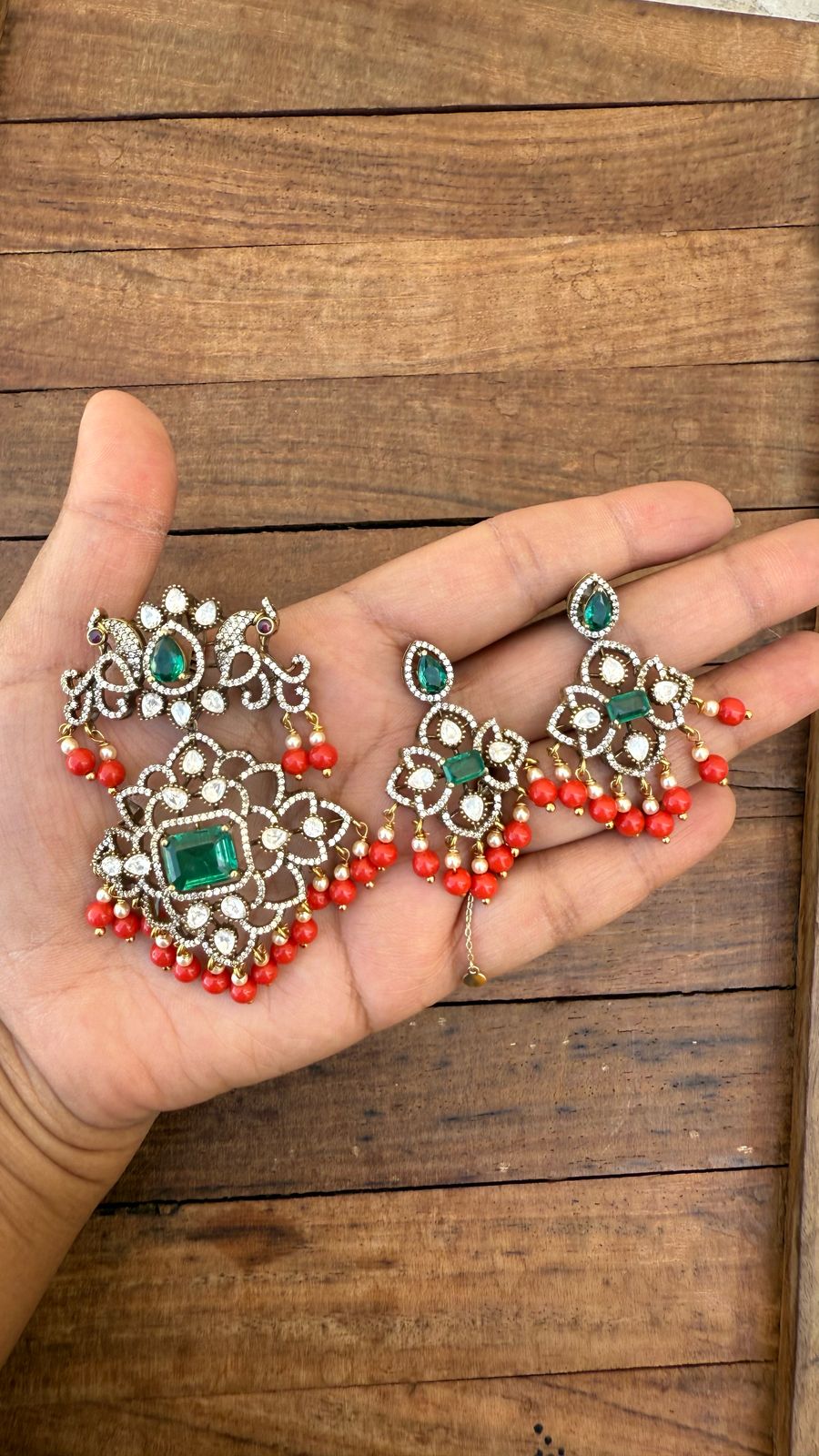 Dual peacock Victorian locket with earrings design3