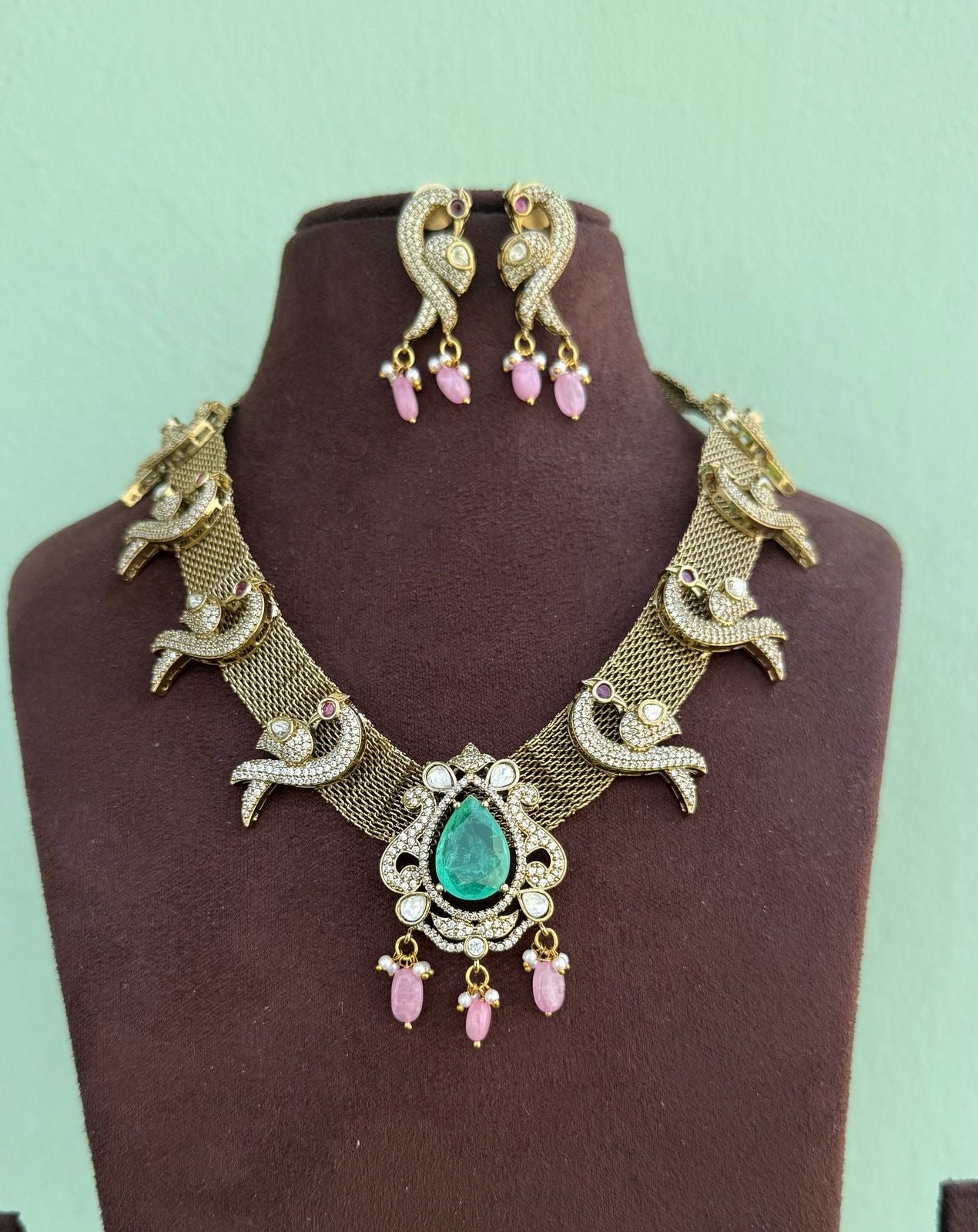 Nano mesh peacock embossed doublet stone necklace with earrings