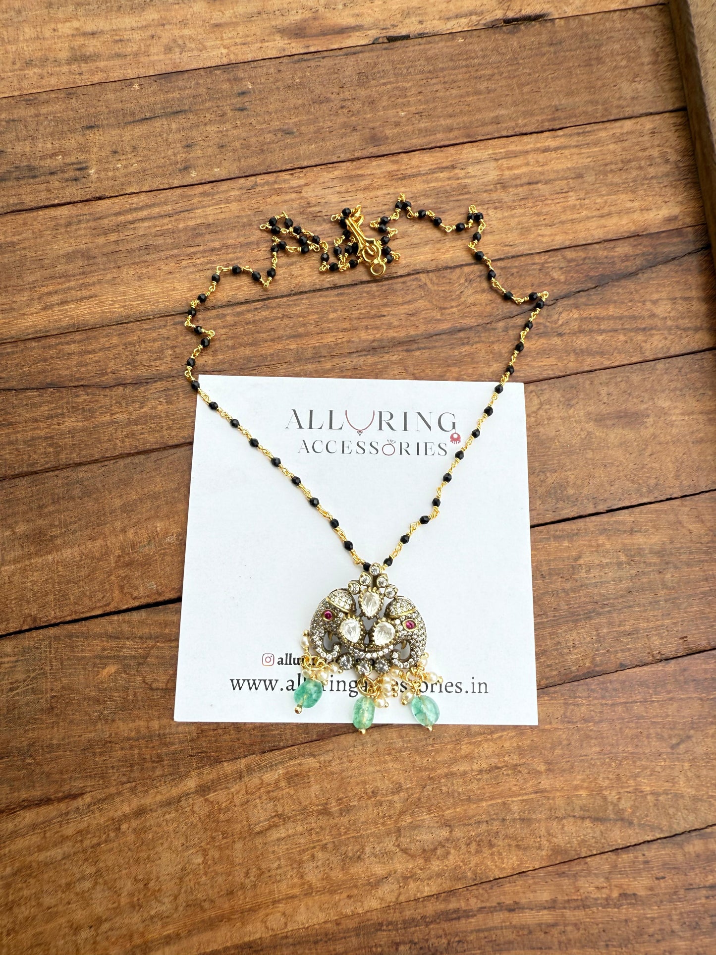 Victorian polish affordable dual elephant Moissanite locket/necklace