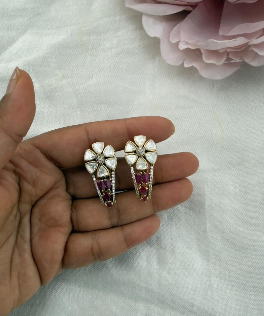Moissanite red green stylish hoops