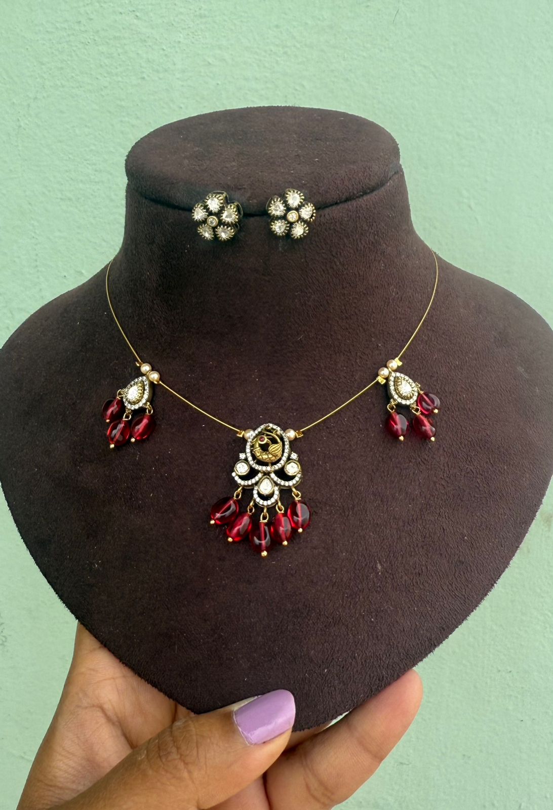 Peacock pearl drops invisible necklace