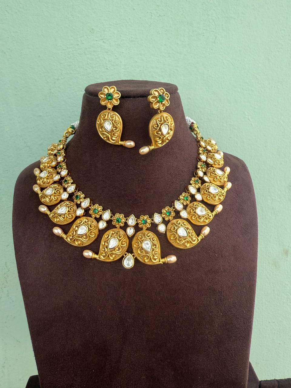 Full of mango flower moissanite real kundan size varying necklace