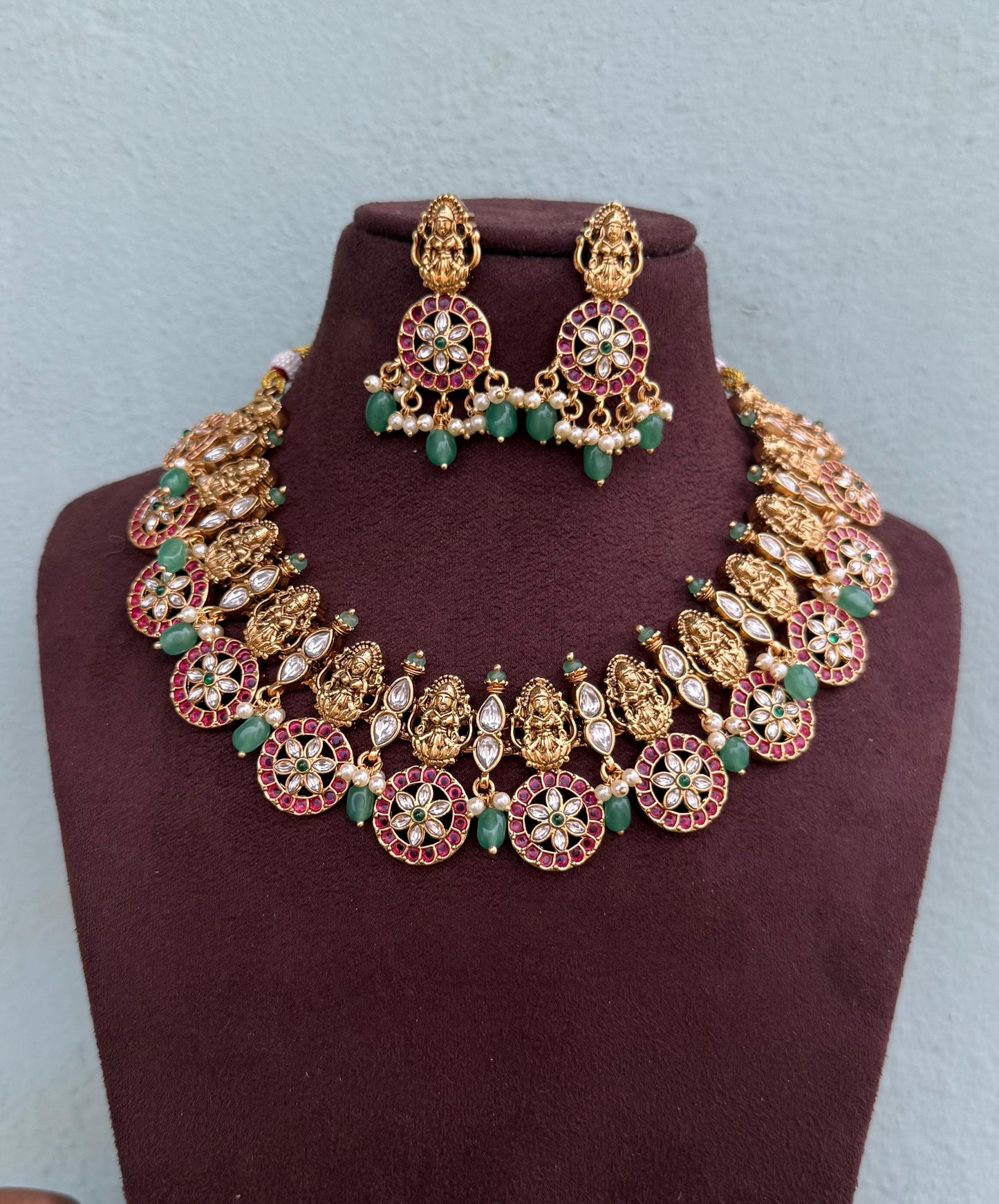 Lakshmi devi bottu necklace