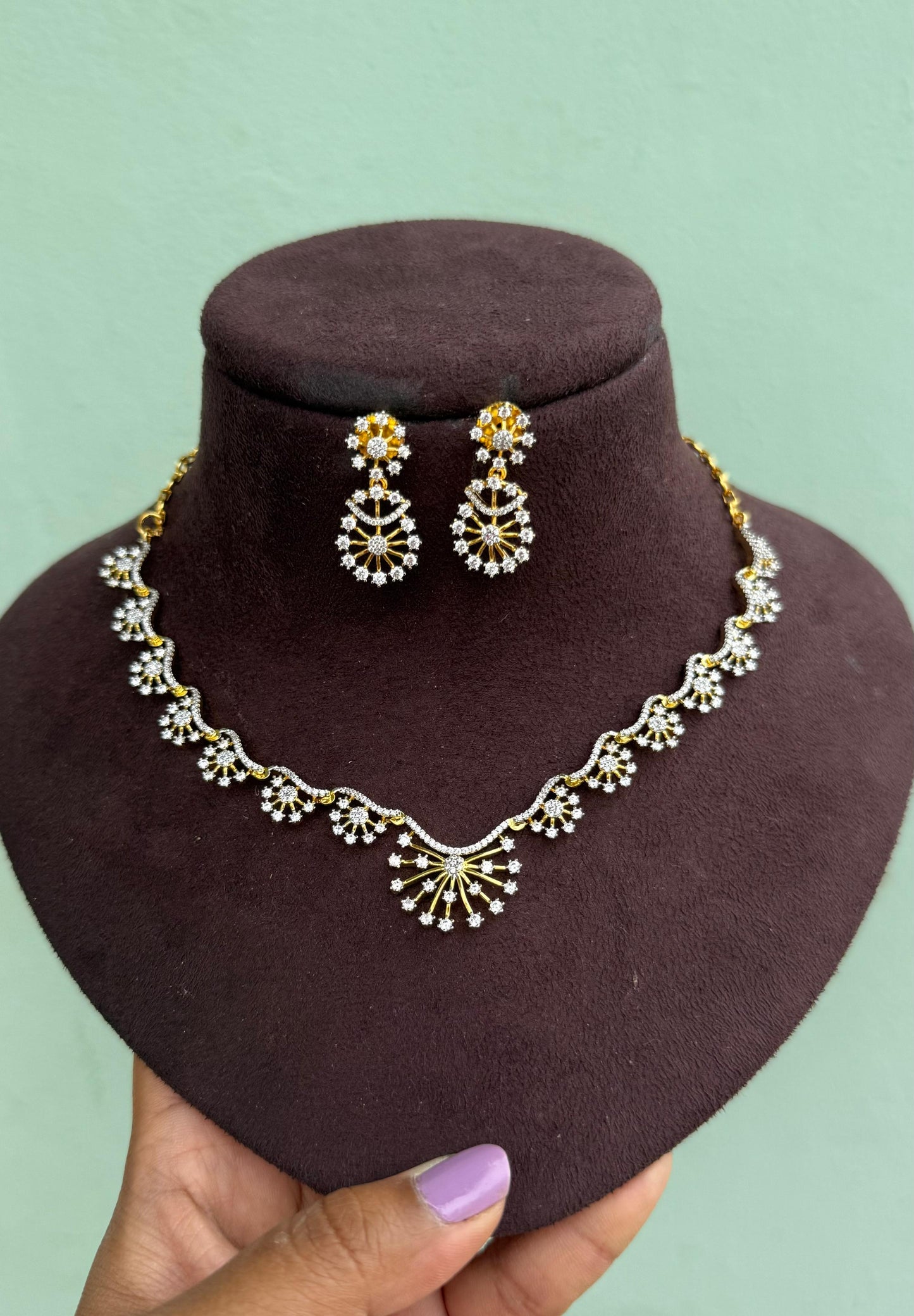 Flower Diamond finish necklace design2