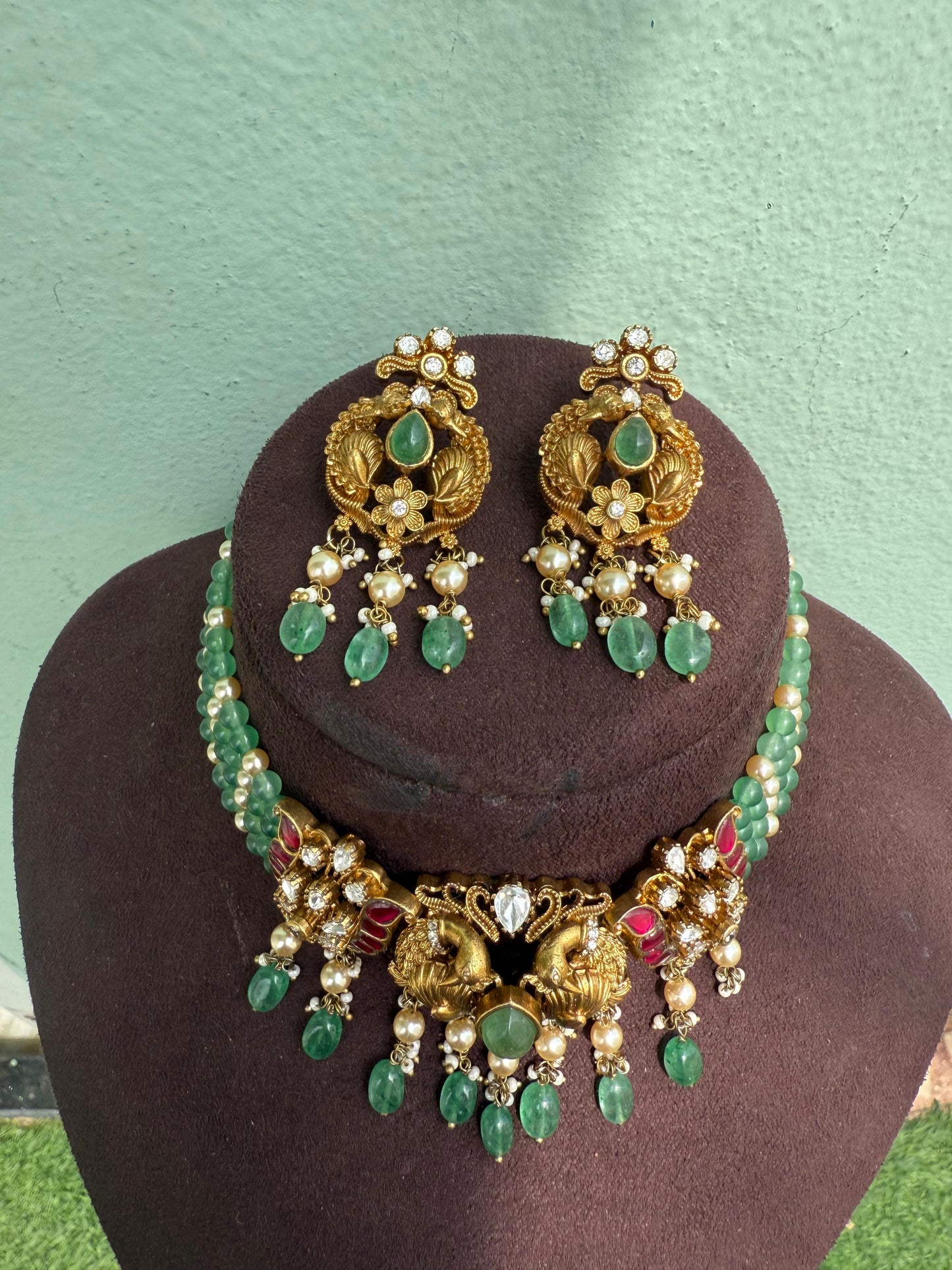 Peacock mossanite antique monalisa beads choker with earrings