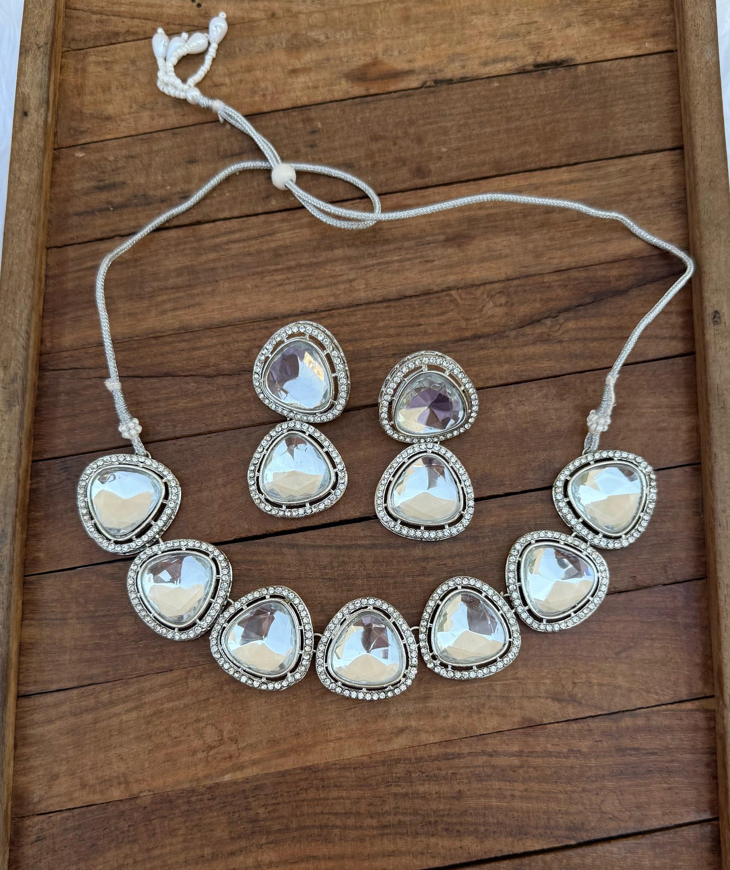 Affordable uncut kundan necklace