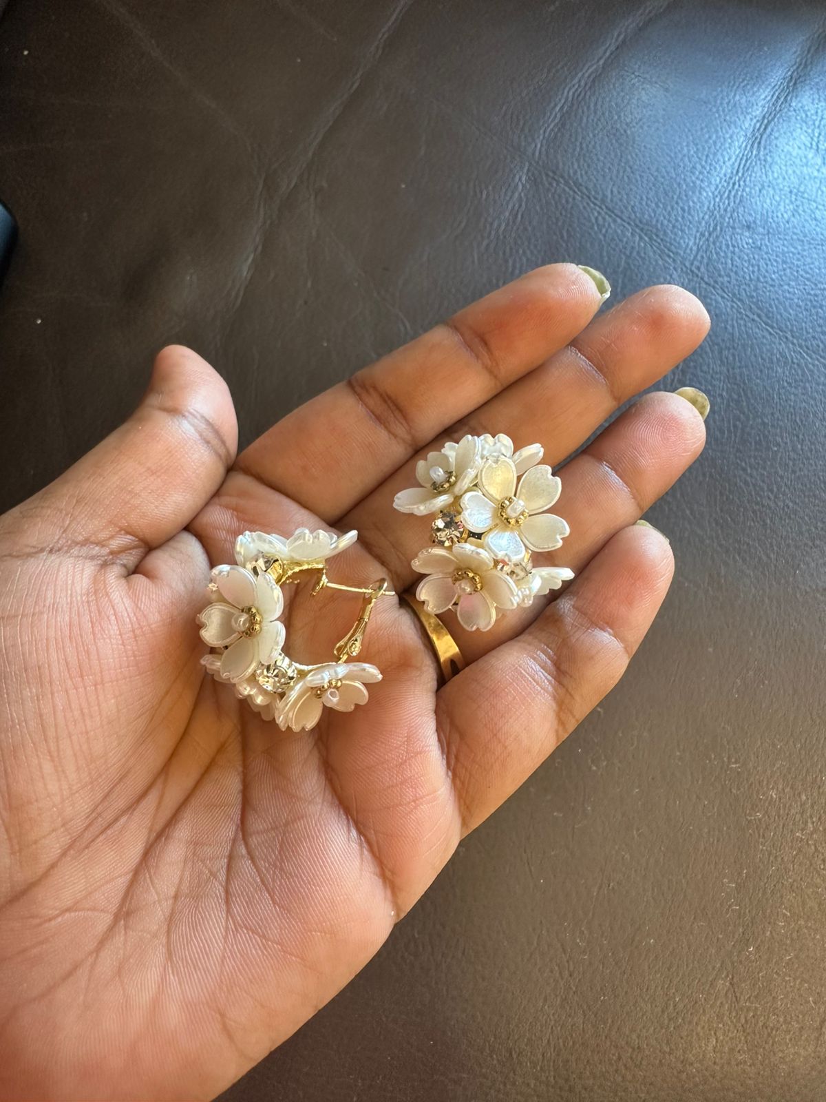 Flower ceramic stylish hoops