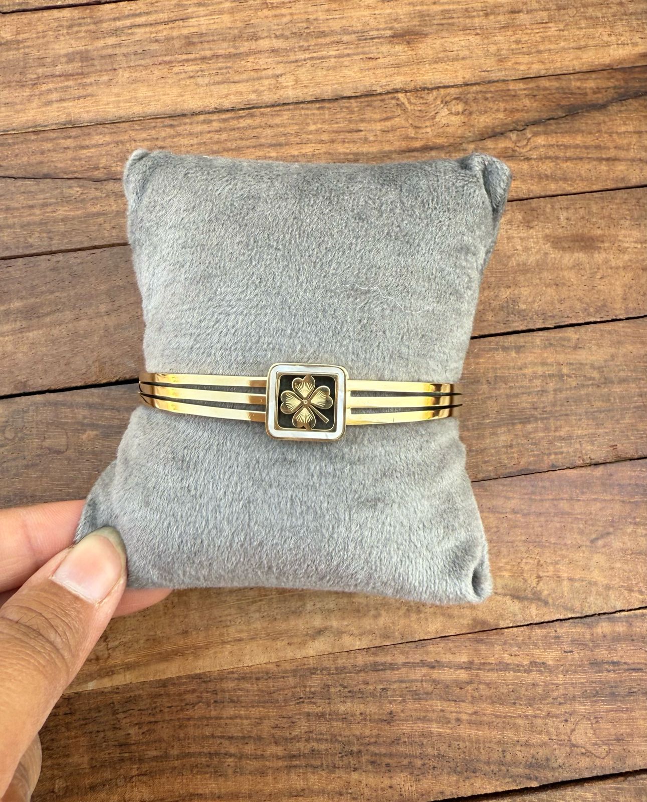 Stainless steel clover square bracelet