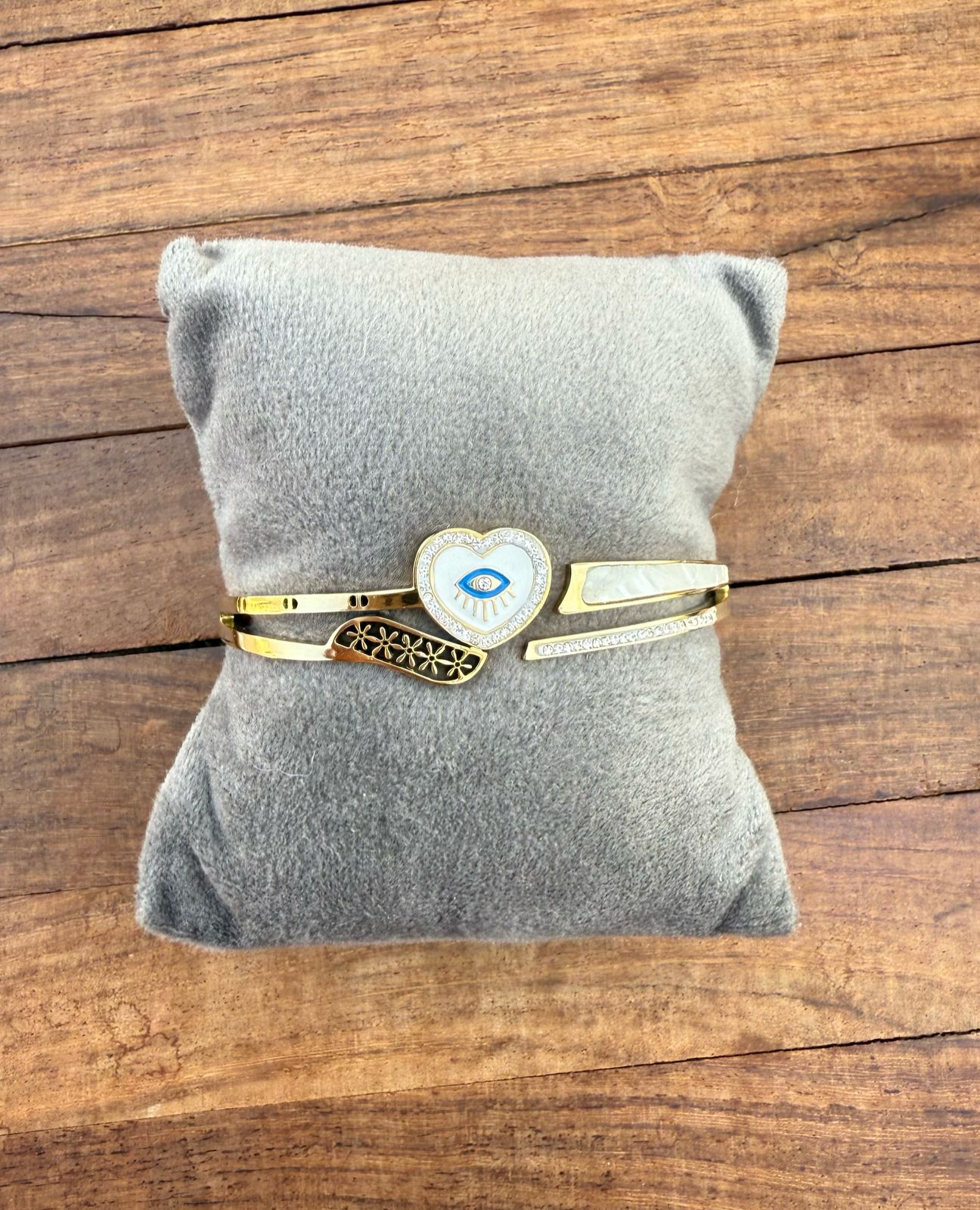 Stainless steel heart evil eye bracelet