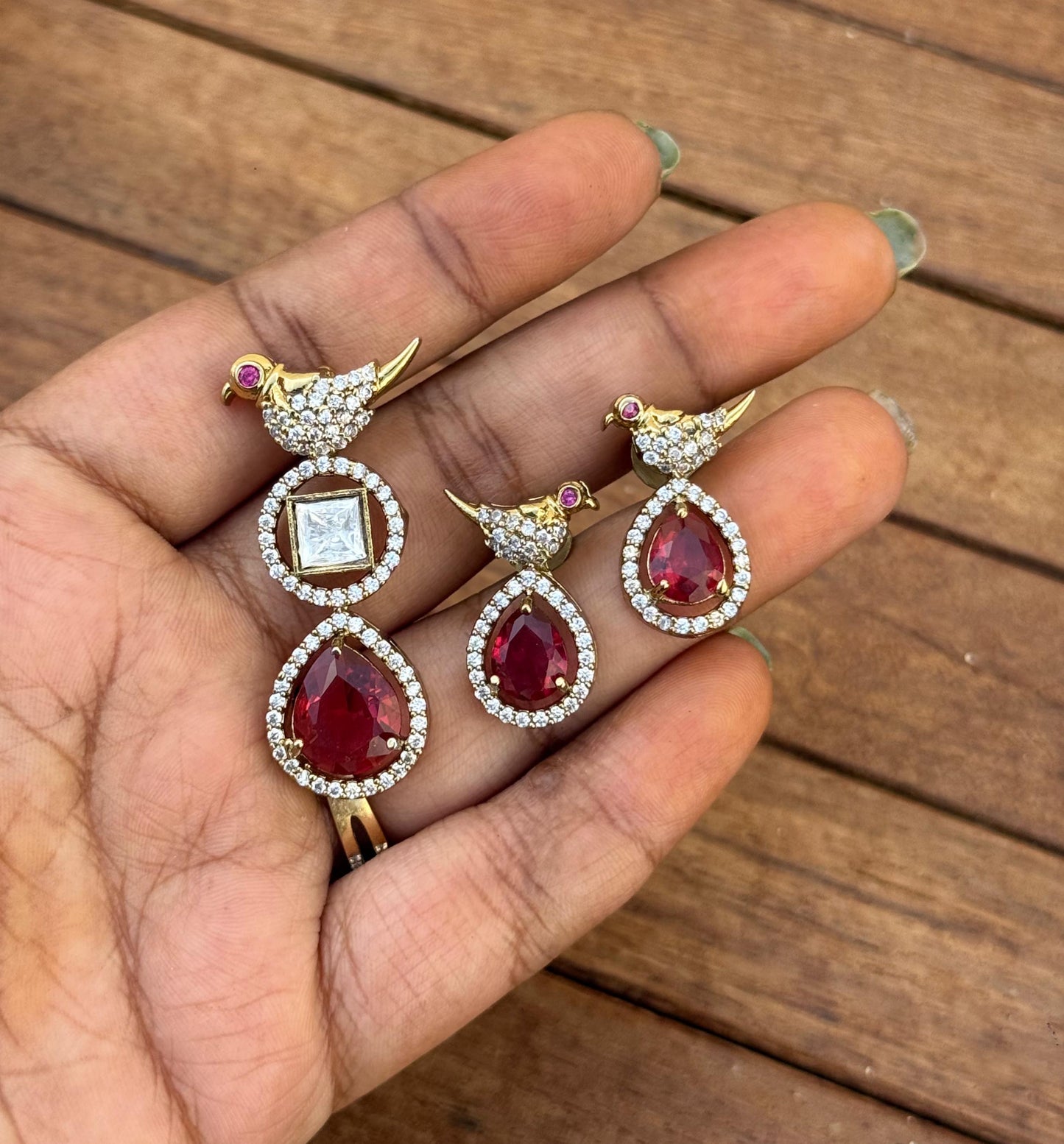 Parrot moissanite pearl drop locket combo