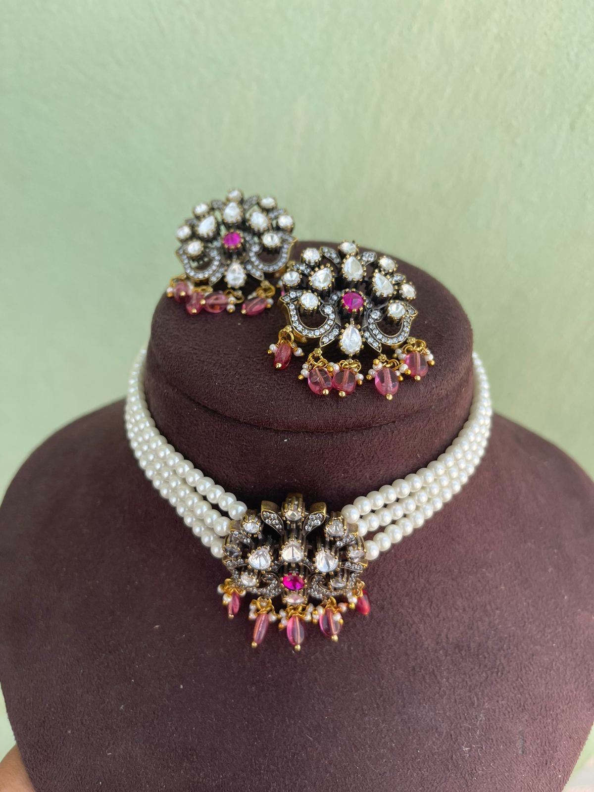 Mrunal thakur inspired moissanite choker