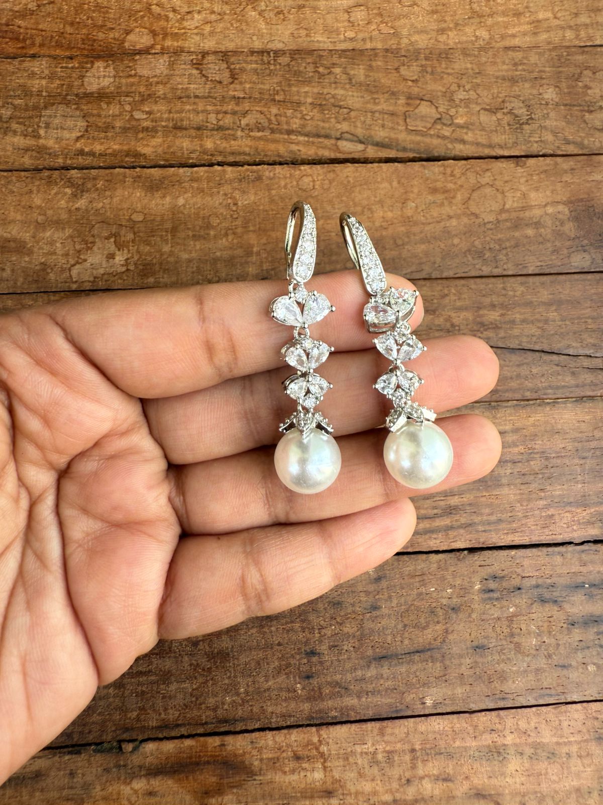 Three layered AD stone pearl hooks