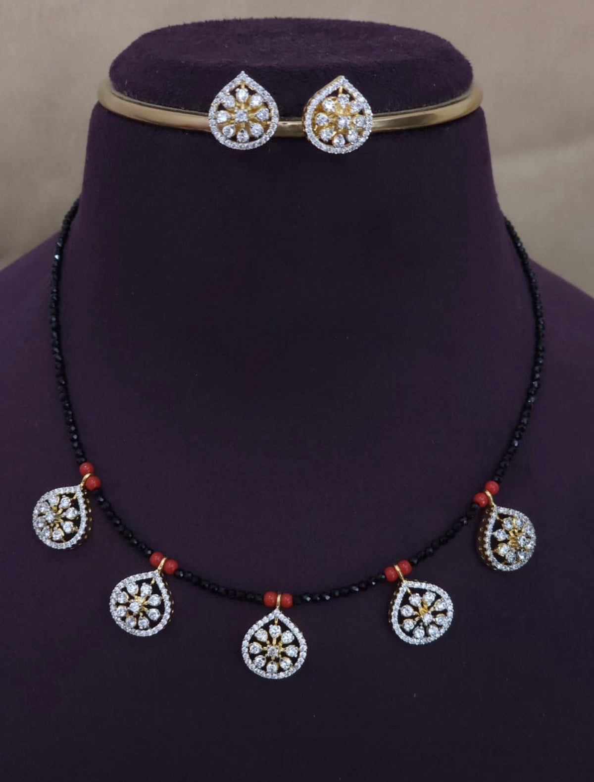 coral diamond black beads necklace with studs