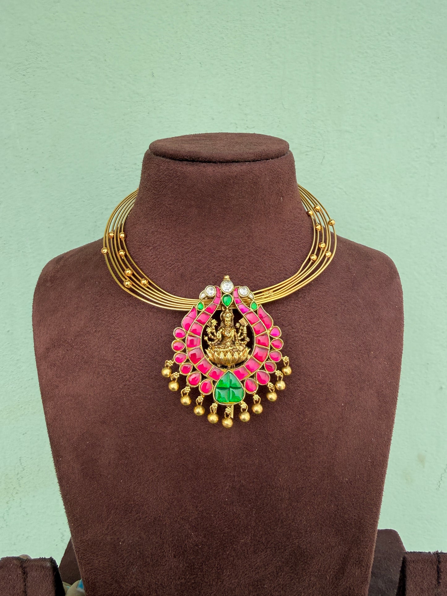 2 in 1 Lakshmi devi locket real kundan locket or hairpin