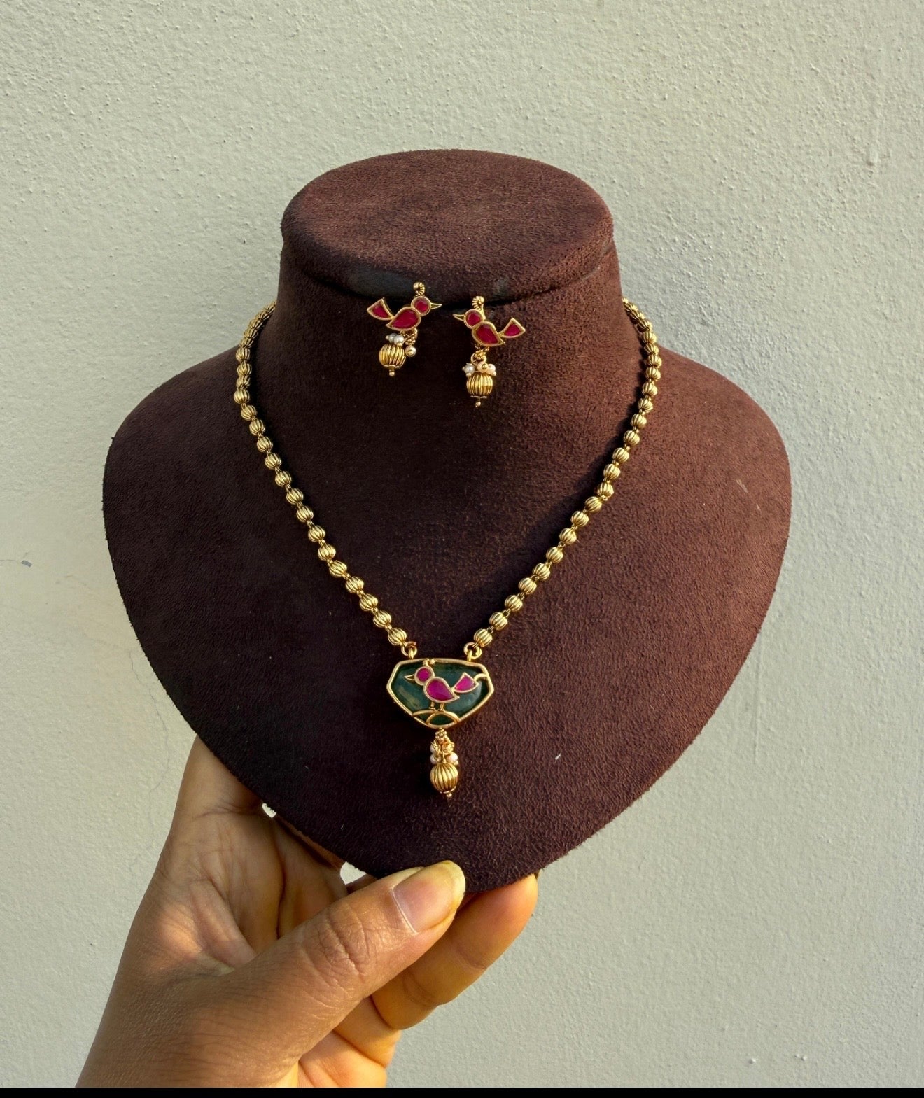 Stylish doublet stone real kundan parrot gold balls necklace