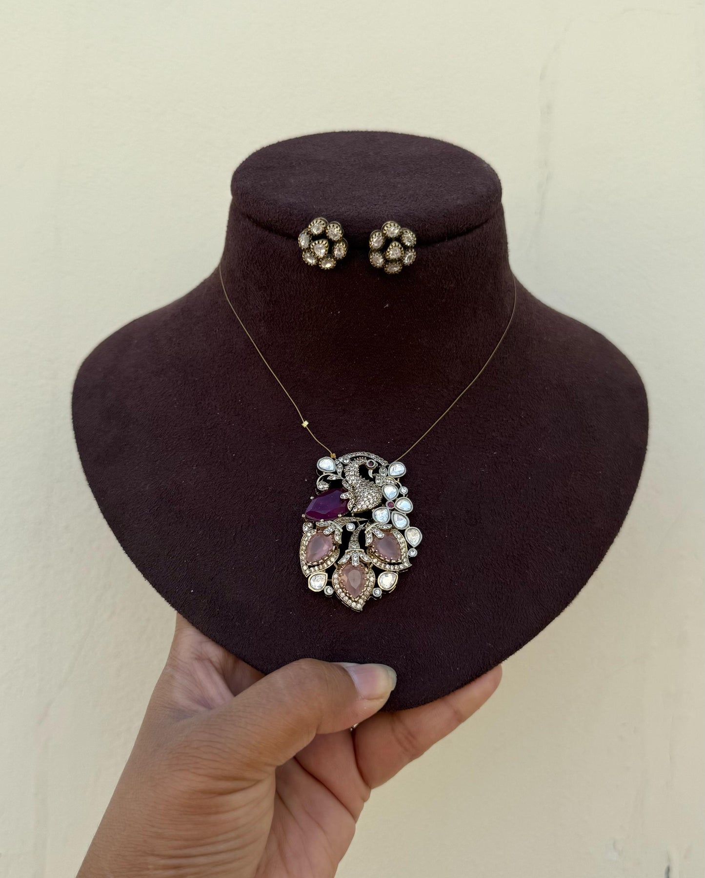Statement dual shade peacock designer invisible necklace