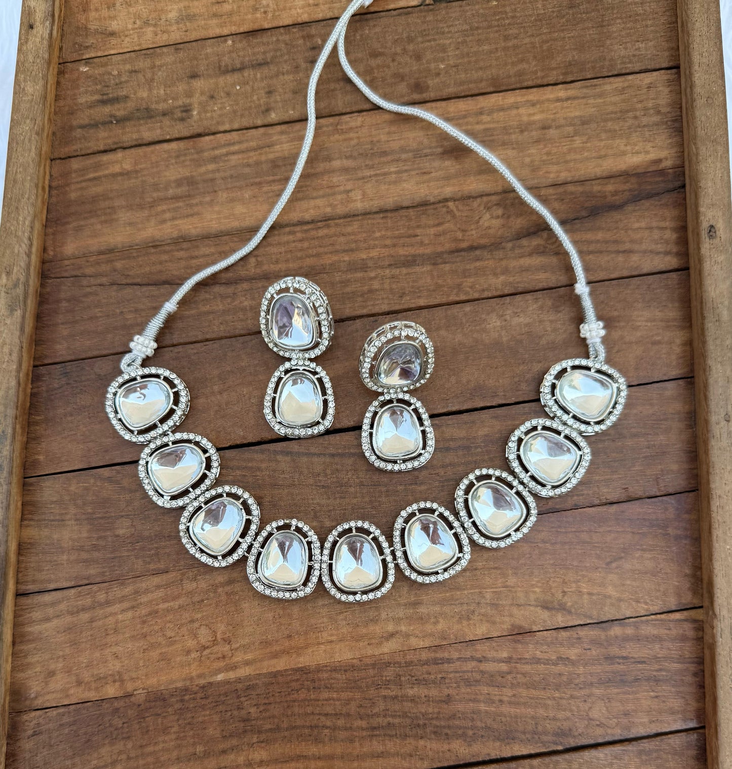 Affordable uncut kundan necklace