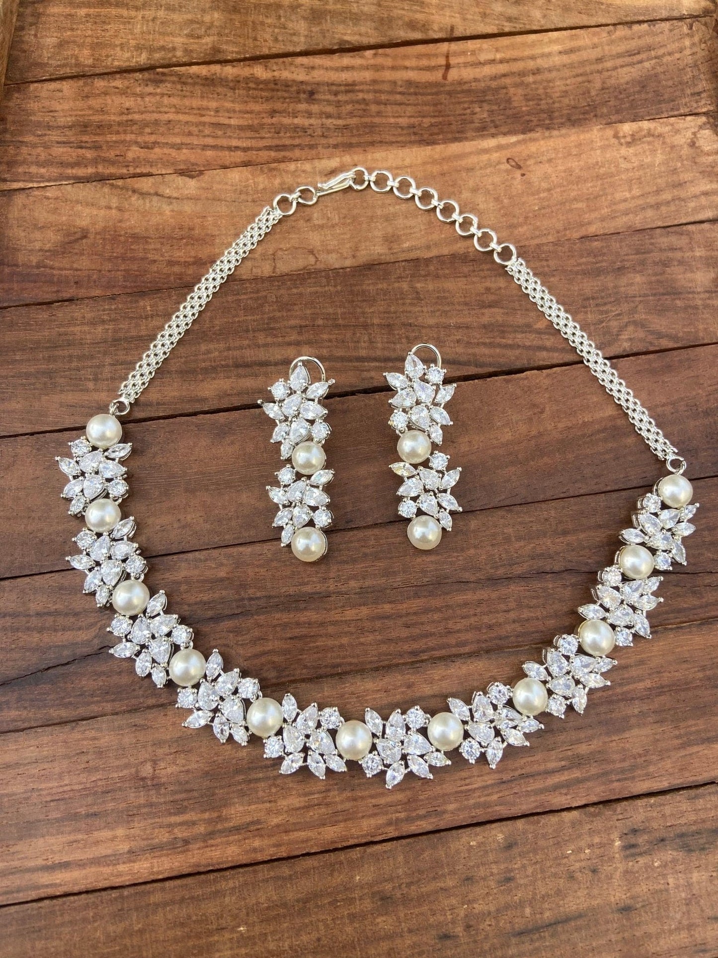 Classic pearl zircon diamond finish necklace - Alluring Accessories