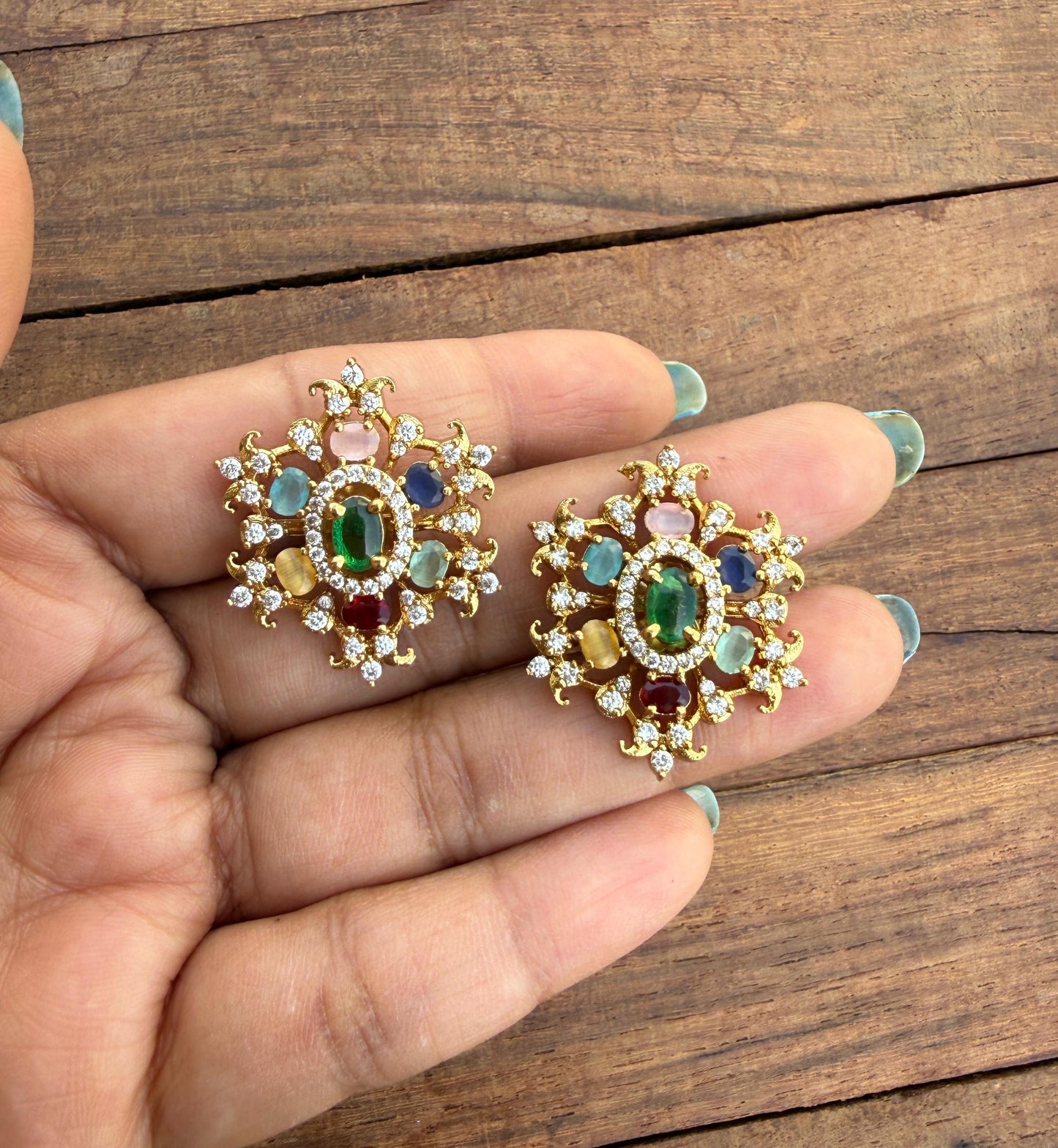 Pastel multi coloured flower studs design2