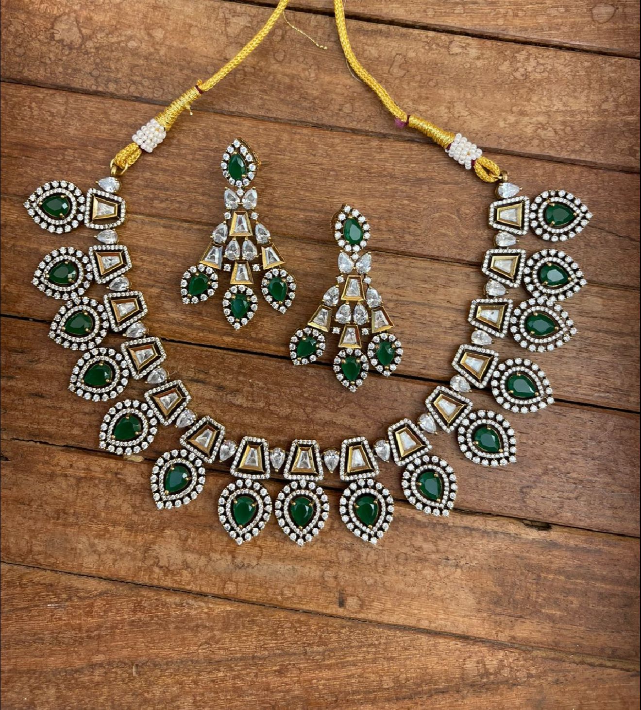 Fusion elegant two tone victorian necklace