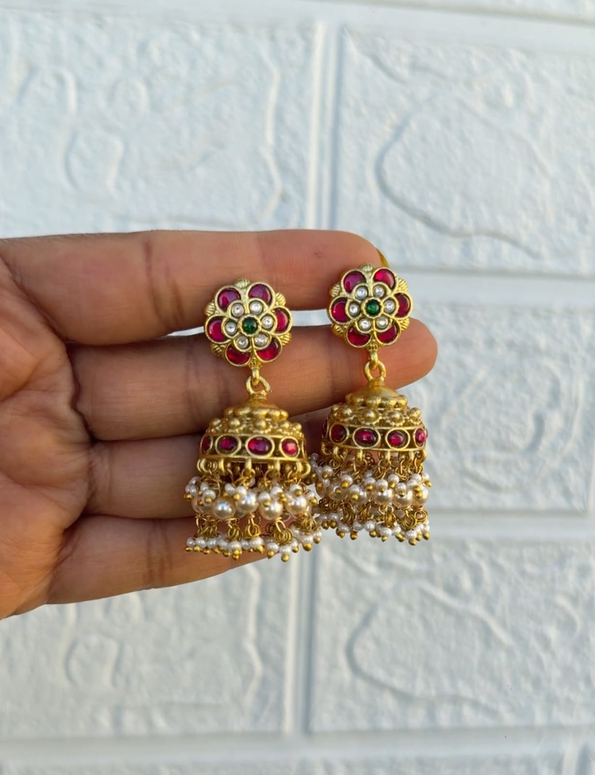 Round flower real Kundan Jhumkas design3