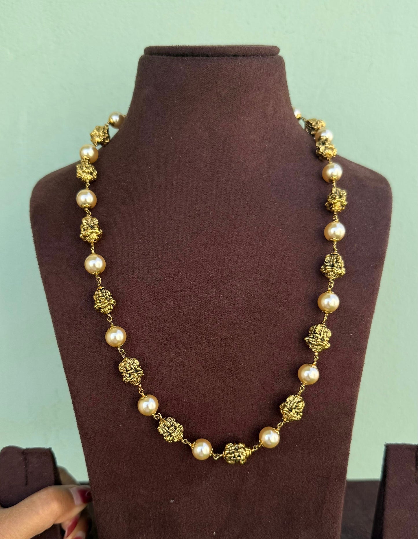Lakshmi nakshi pearl mala