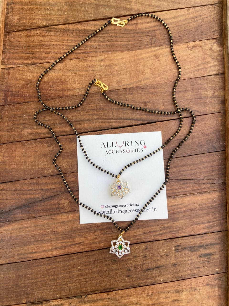 Diamond look alike flower shape black beads - Alluring Accessories