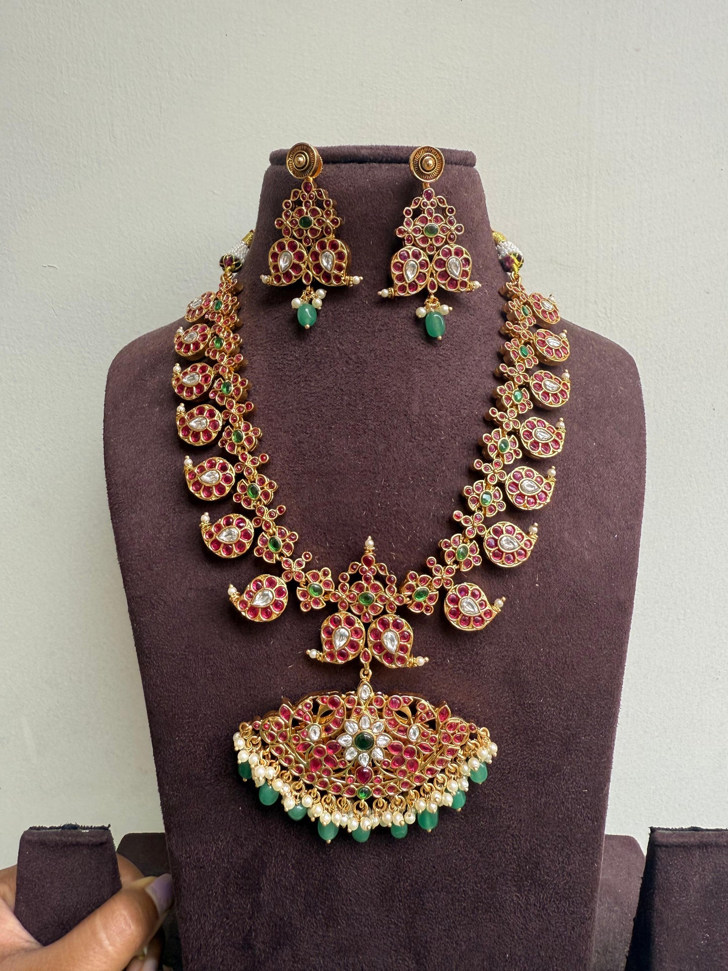 2 in 1 reversible kemp mango necklace with earrings