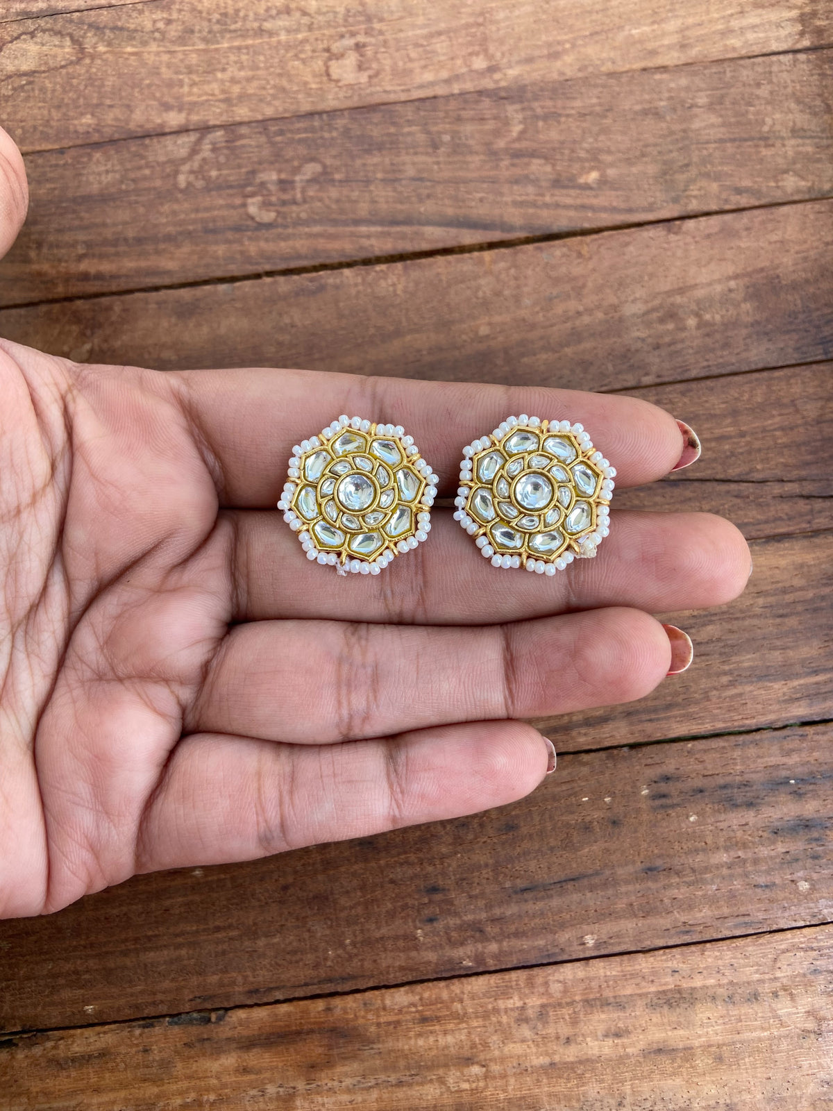 White flower real kundan studs 5