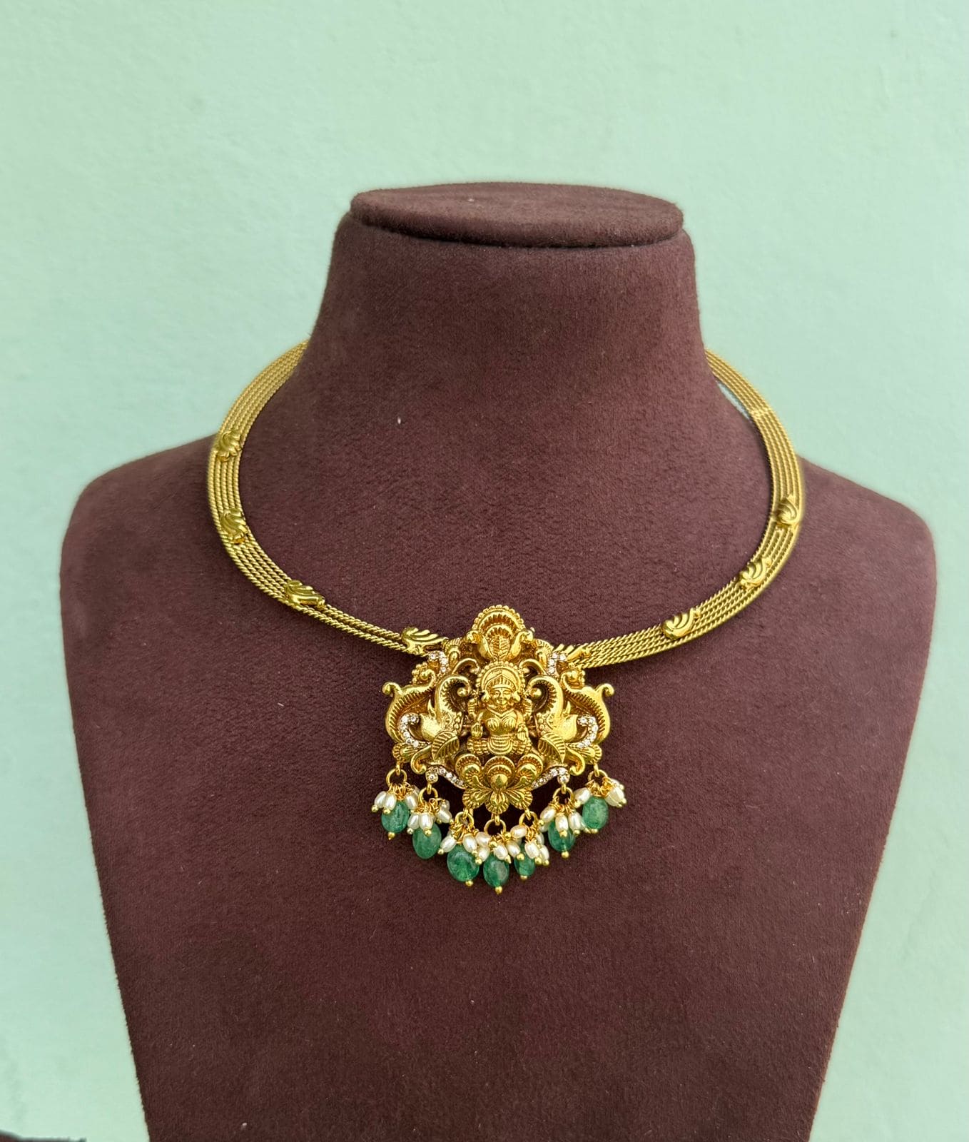 2 in 1 lakshmi devi as hair accessory/locket design2