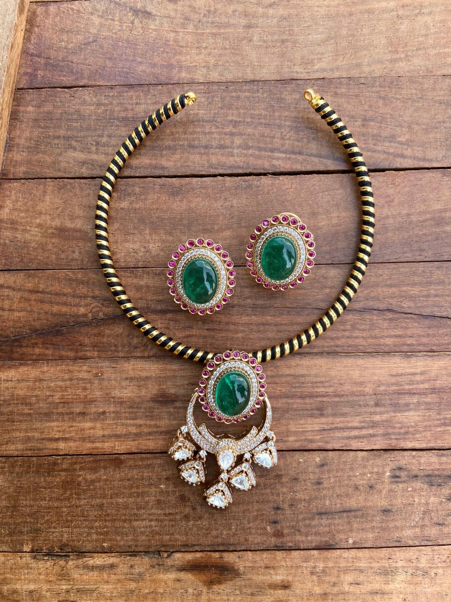 Oval moissanite real Kundan statement locket combo with earrings and Hasli - Alluring Accessories