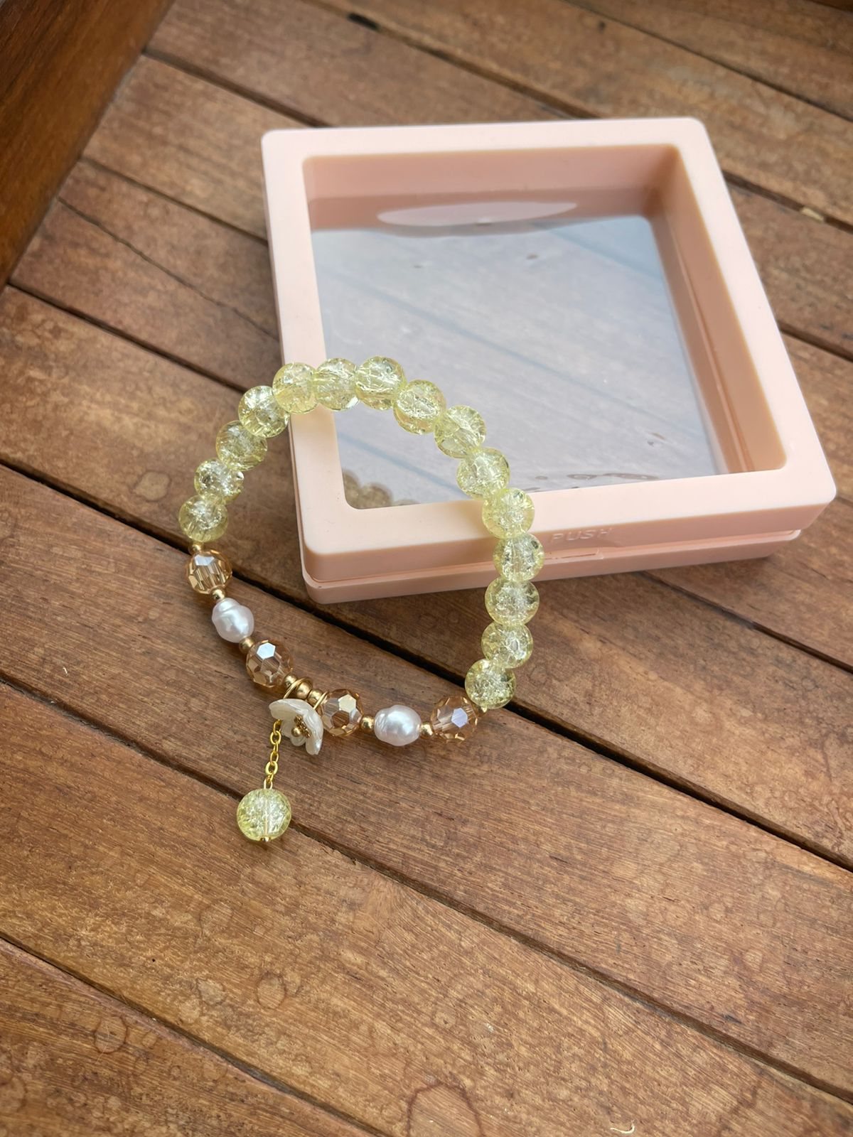 Pink gift pack ceramic flower pearl adjustable bracelet - Alluring Accessories