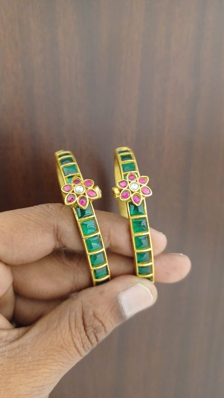Real kundan flower sleek screw bangles - Alluring Accessories