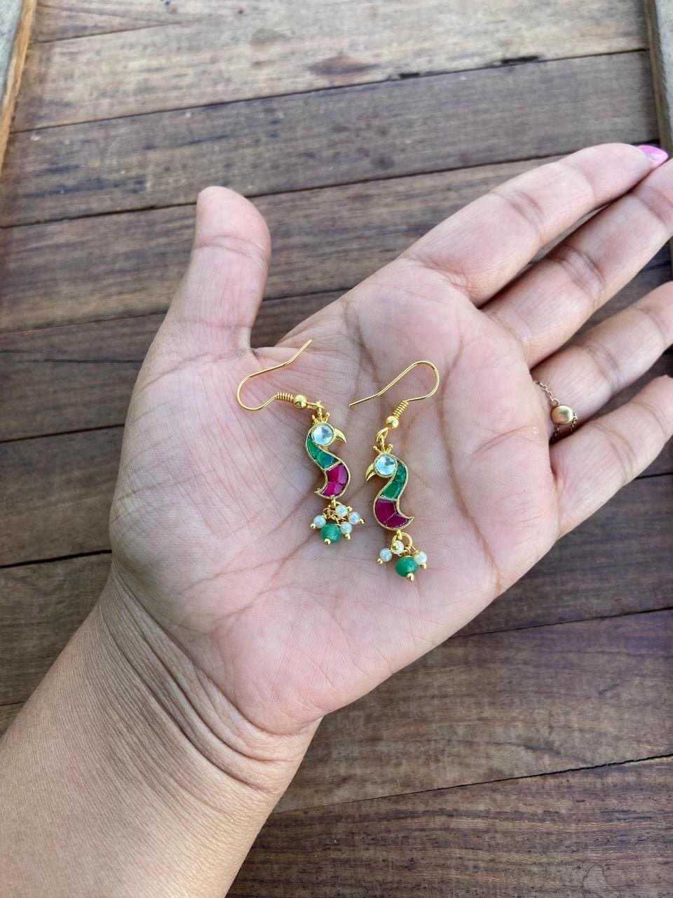 Real Kundan peacock hooks - Alluring Accessories