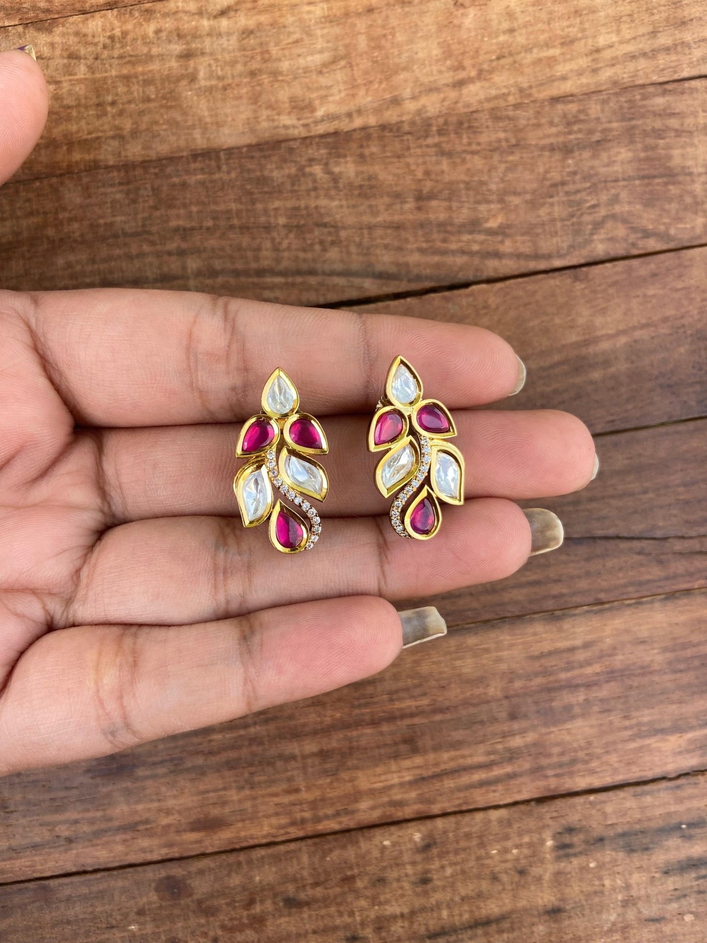 Real Kundan stylish stem leaf earrings - Alluring Accessories