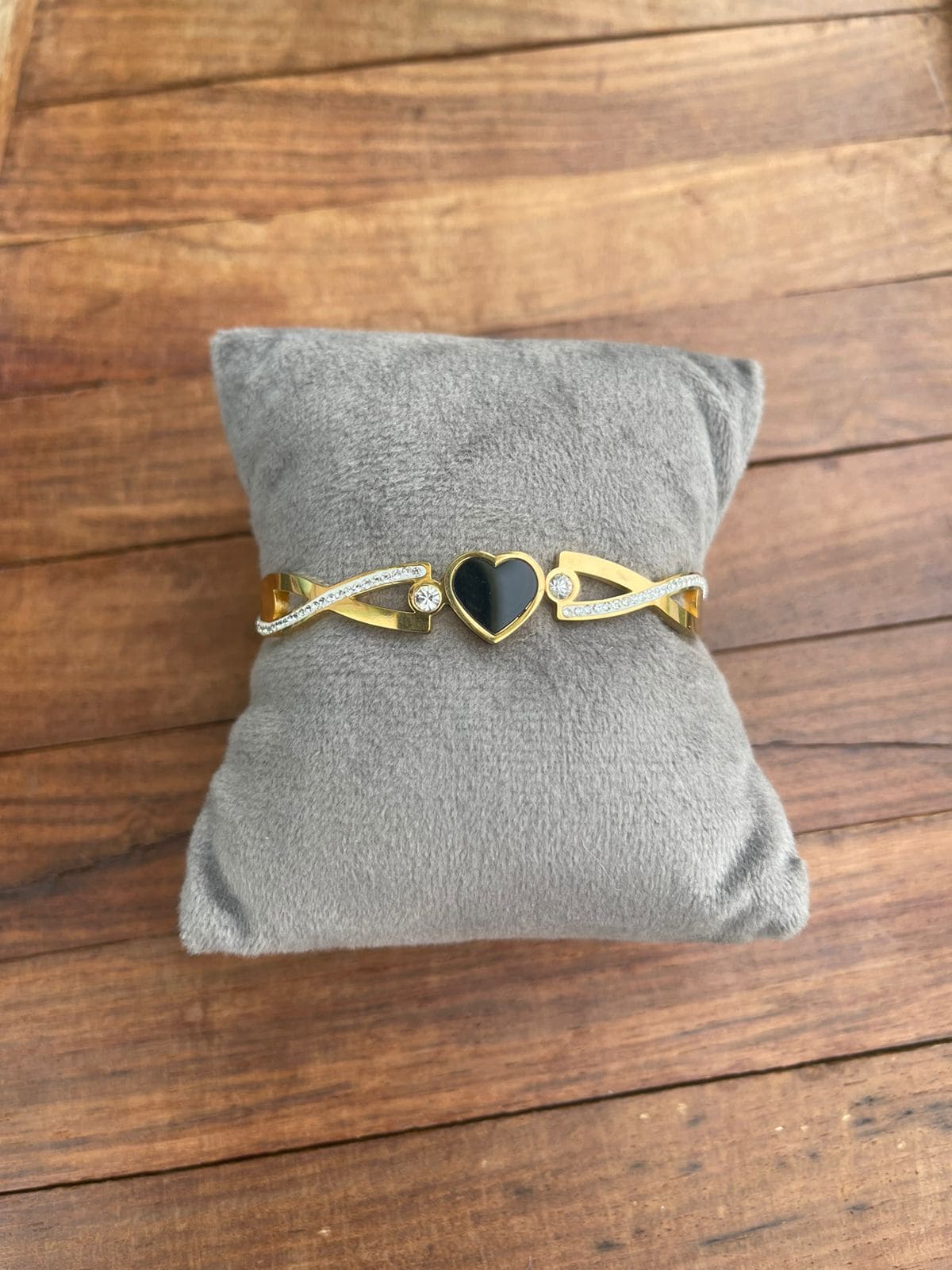 Stainless Steel Black heart bracelet design3 - Alluring Accessories