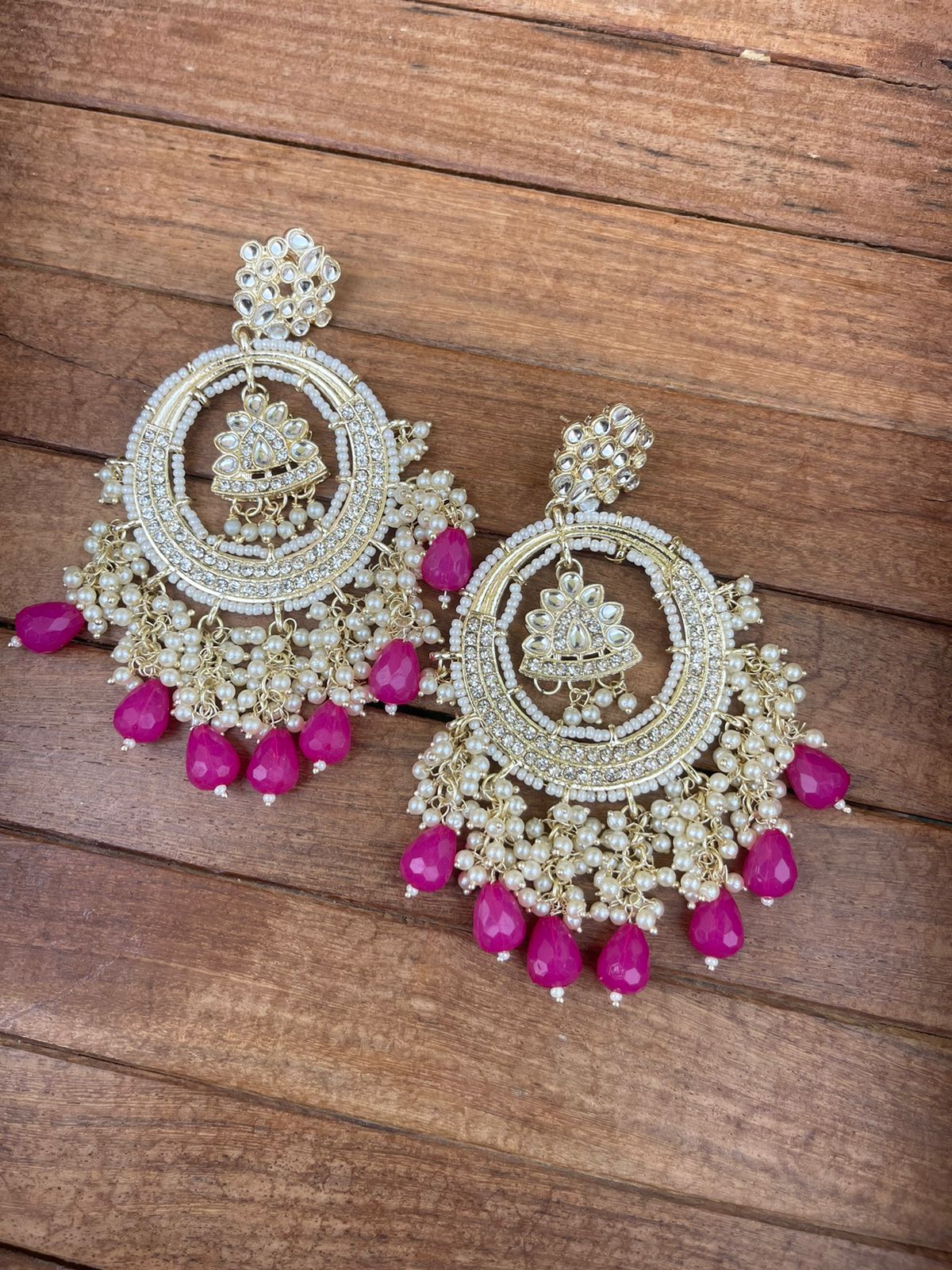 Round big size pearl chandbalis