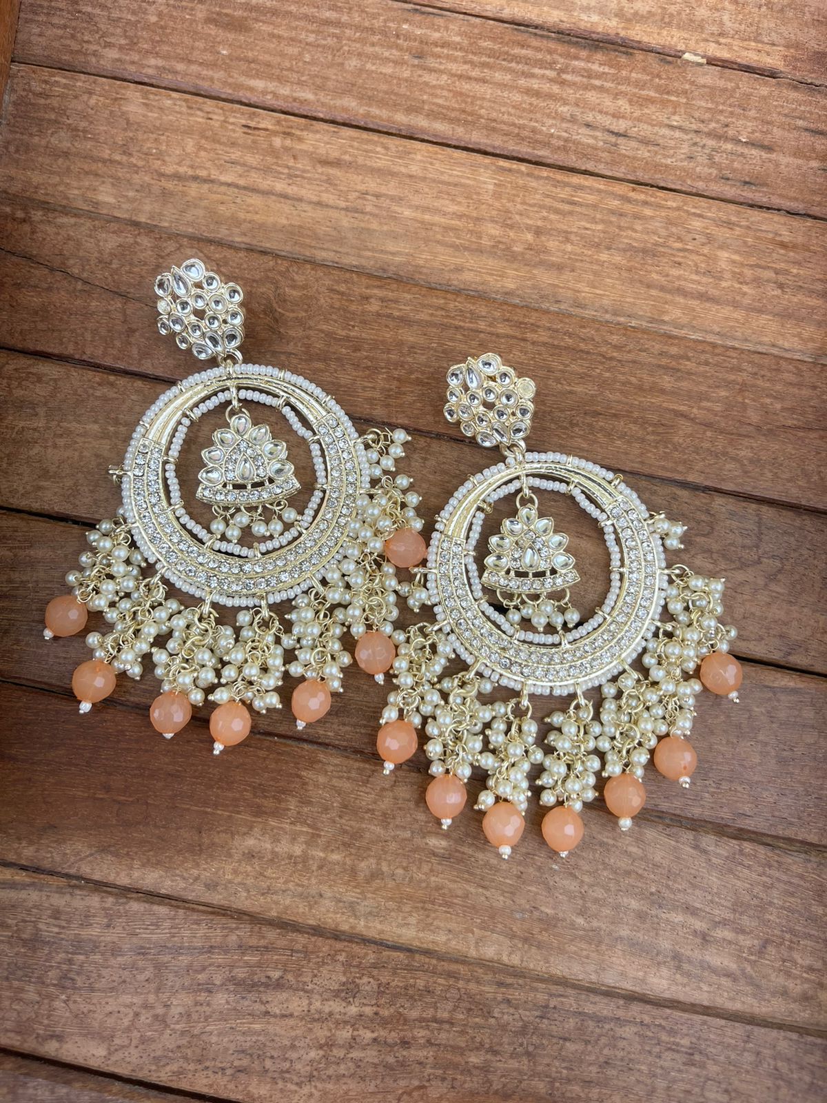 Round big size pearl chandbalis