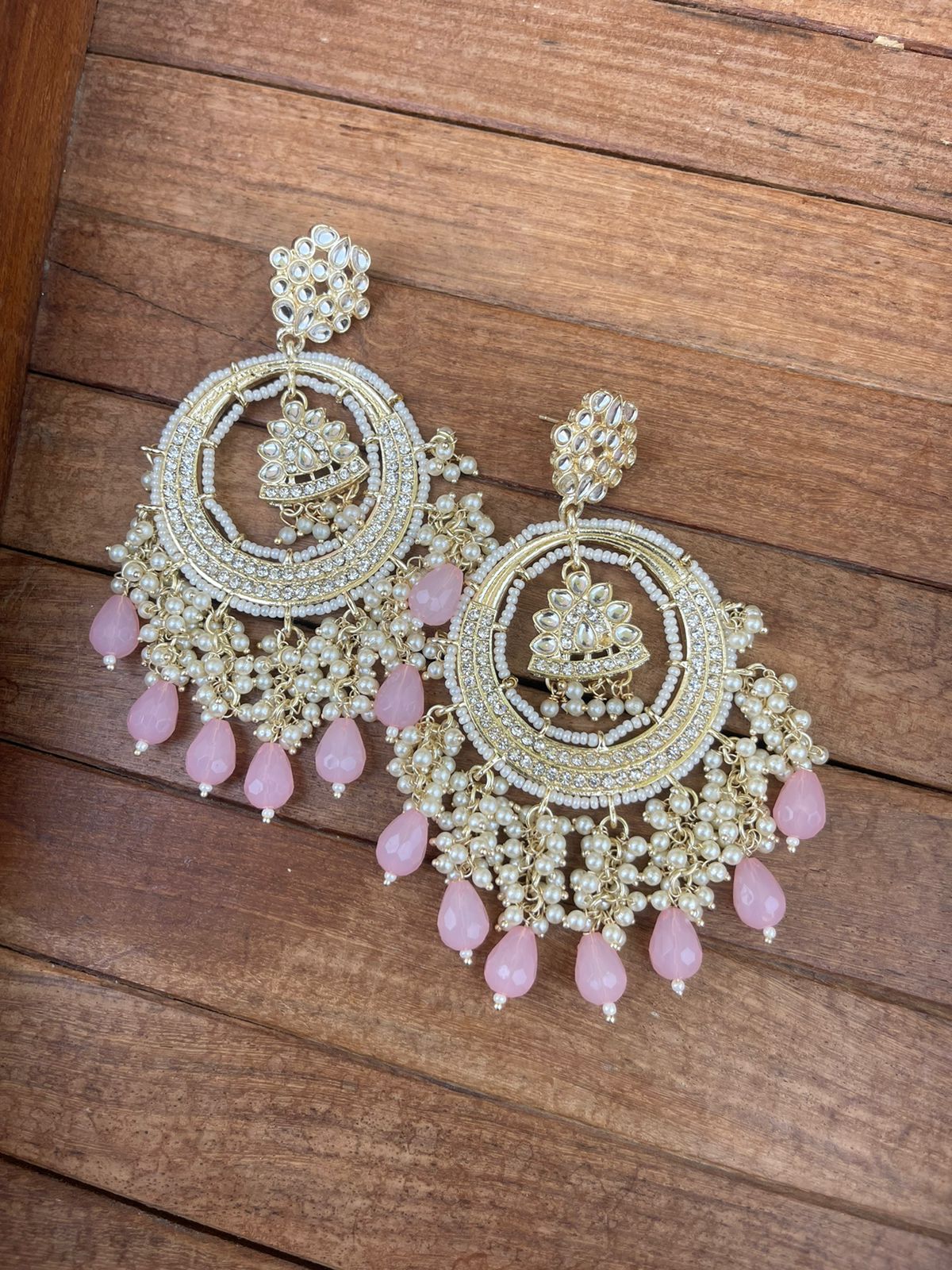 Round big size pearl chandbalis