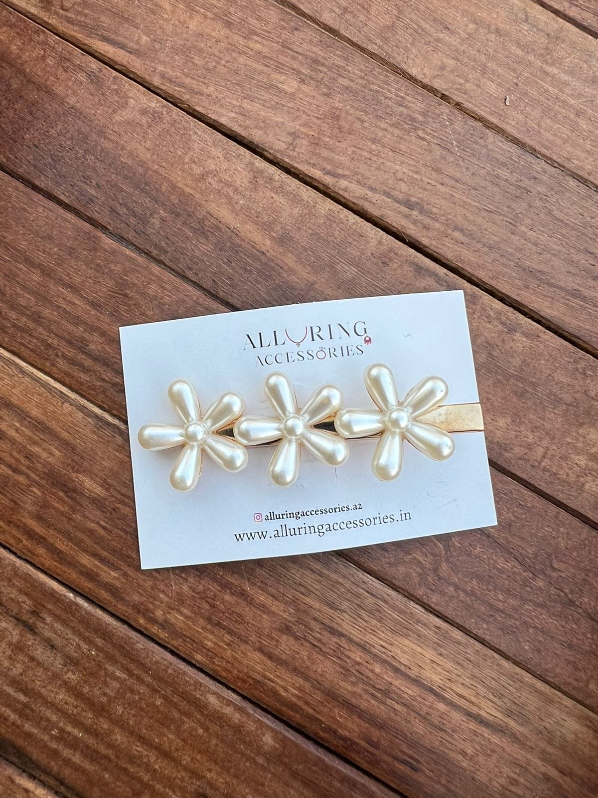 99 clip - Alluring Accessories