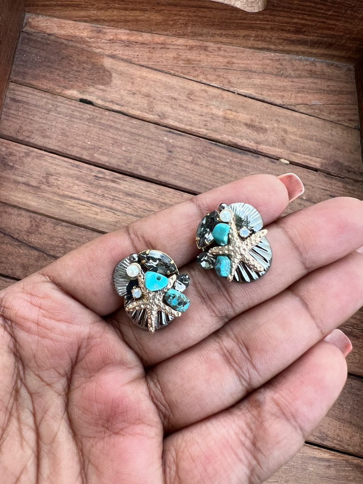 Ceramic starfish shell studs - Alluring Accessories