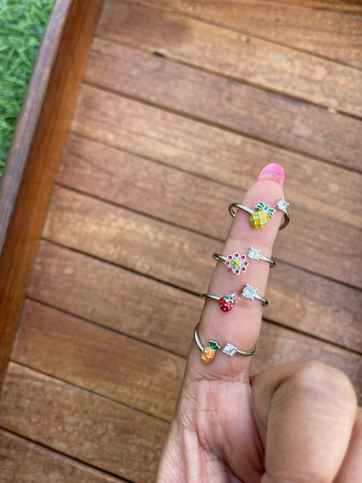 Colourful Adjustable finger rings - Alluring Accessories