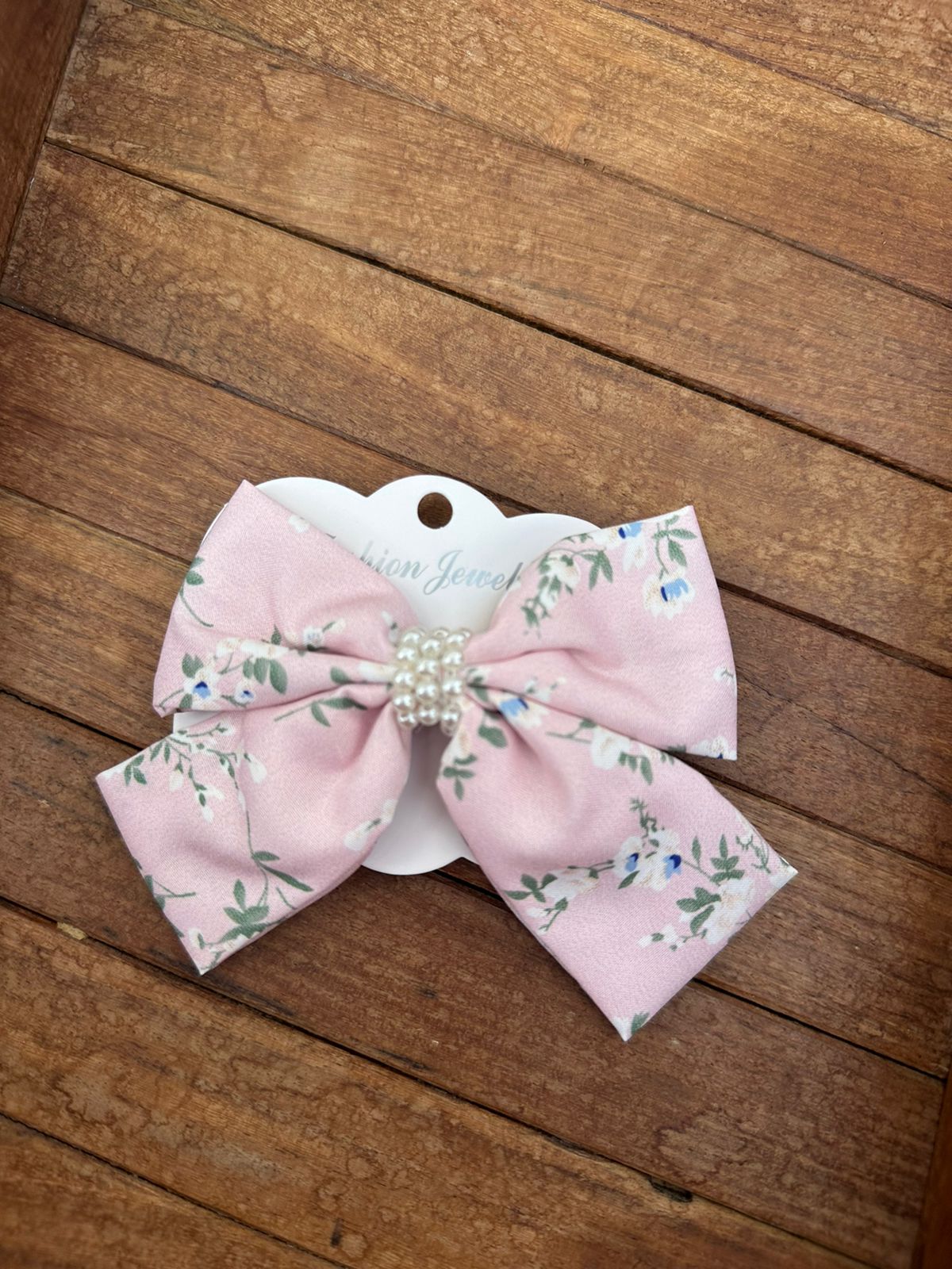 Floral bow pearl alligator clips design 2 - Alluring Accessories