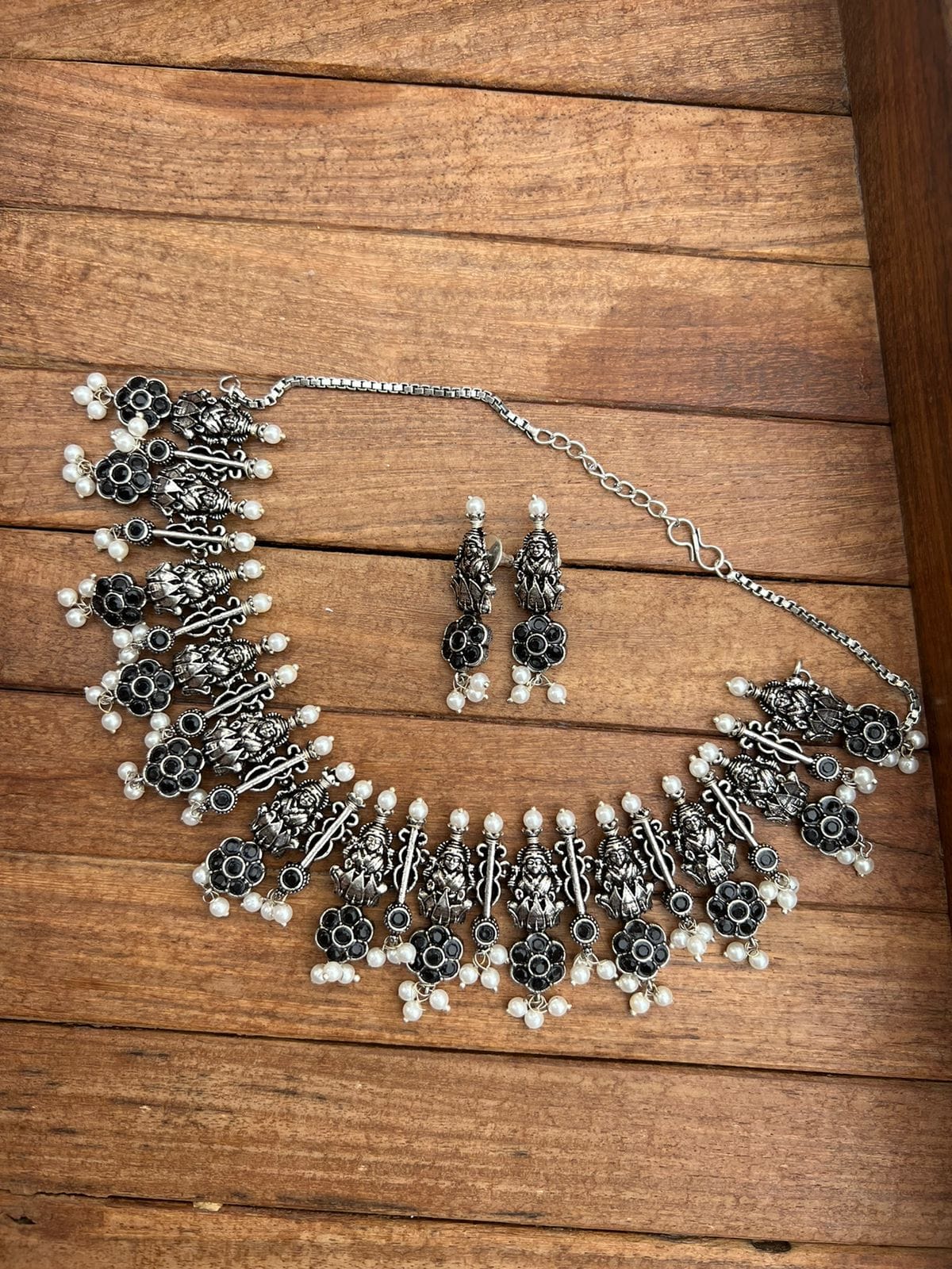 Full of lakshmi heavy choker with earrings - Alluring Accessories