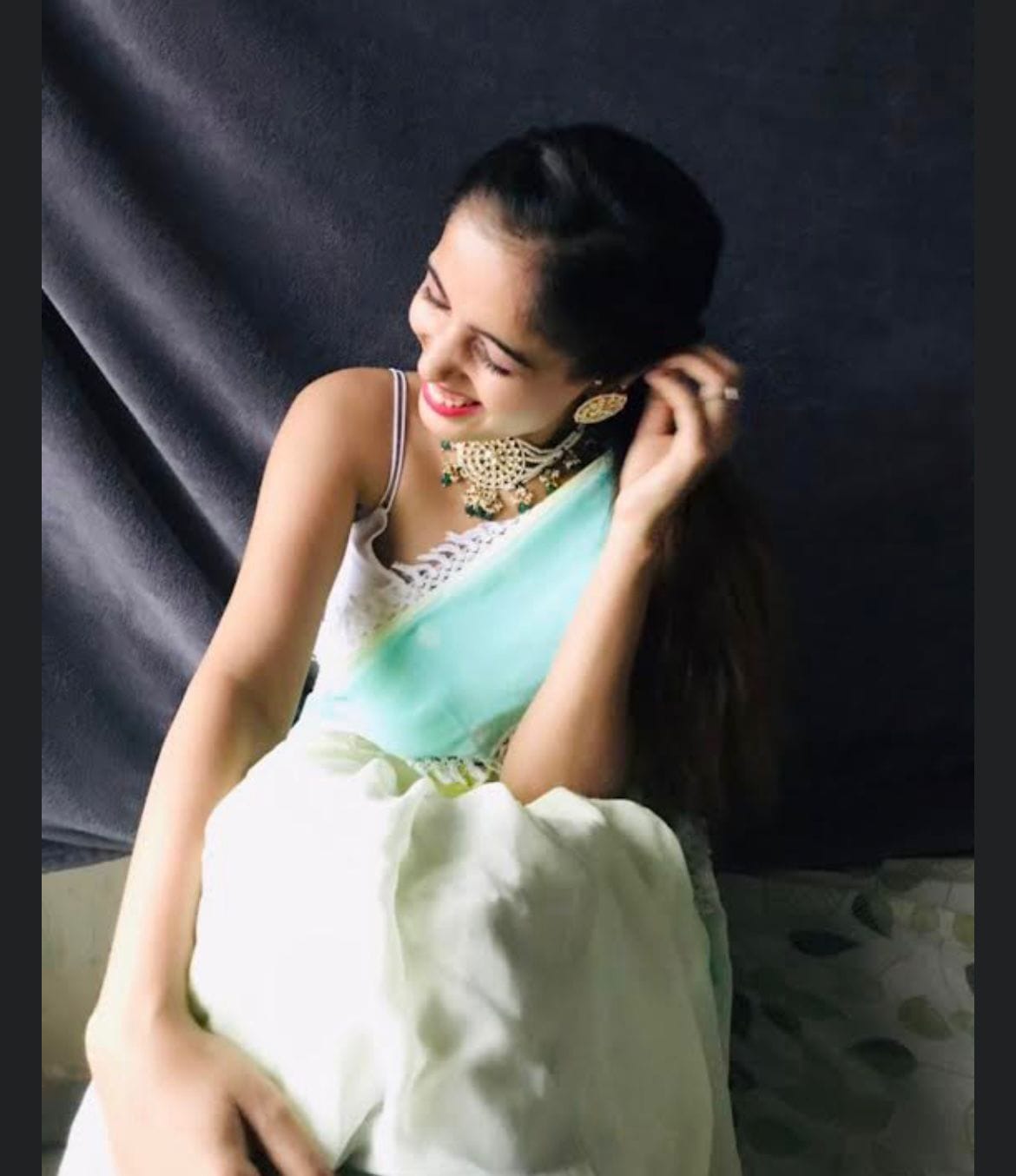 Green heavy choker ahmedabadi kundan - Alluring Accessories