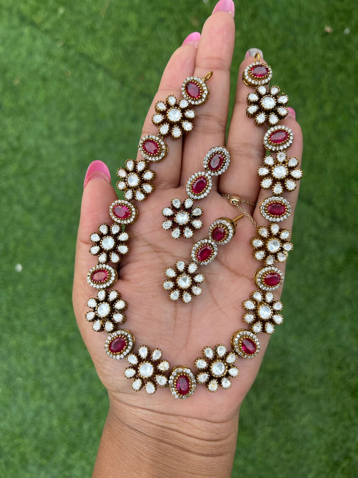 Moissanite flower oval kundan necklace - Alluring Accessories