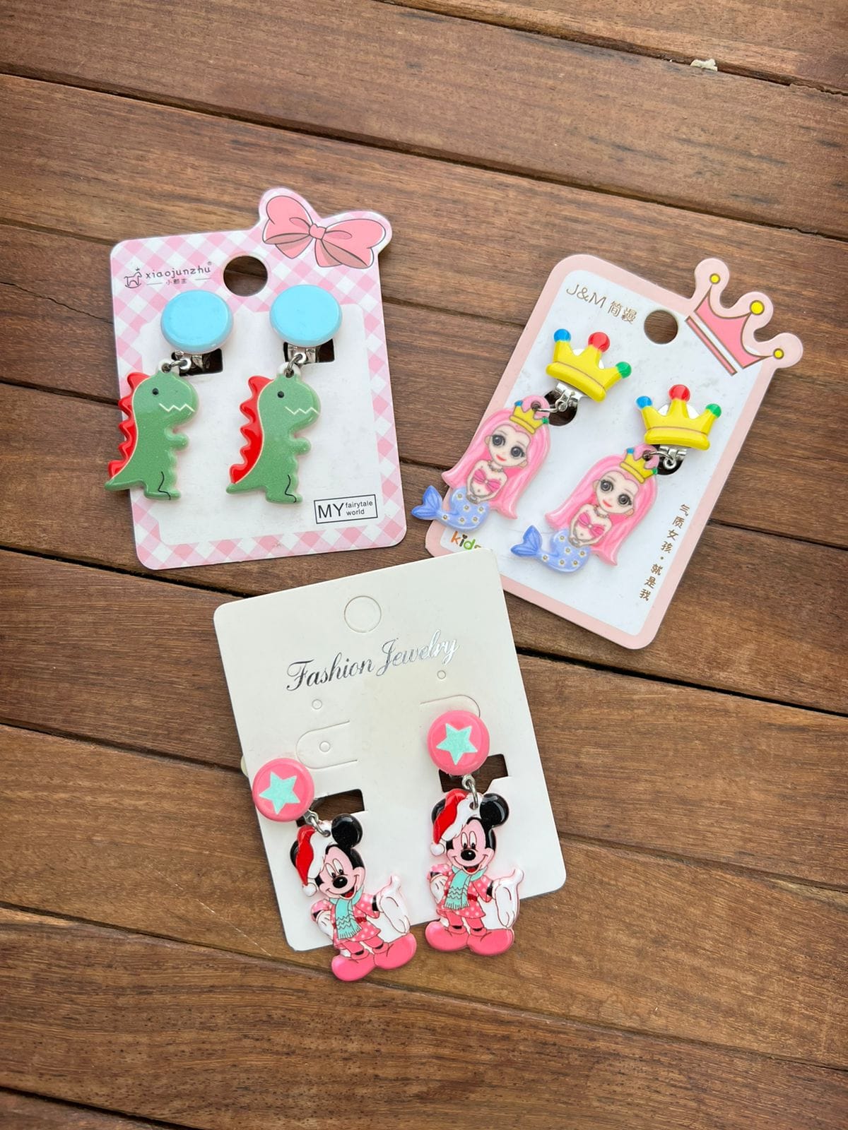 Boucles d'oreilles à pression de dessin animé (perçage non requis)