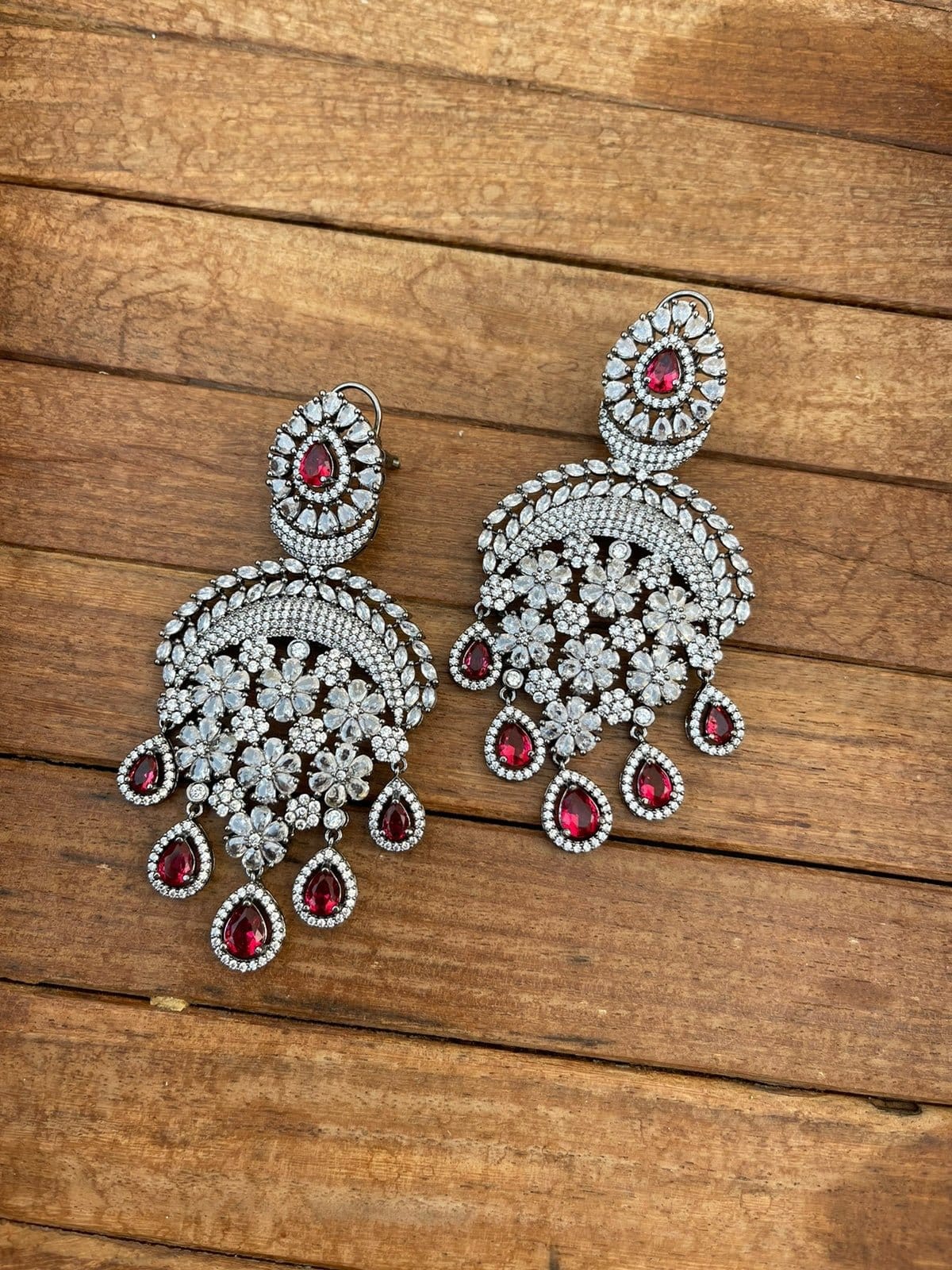 Seven flower zircon earrings - Alluring Accessories
