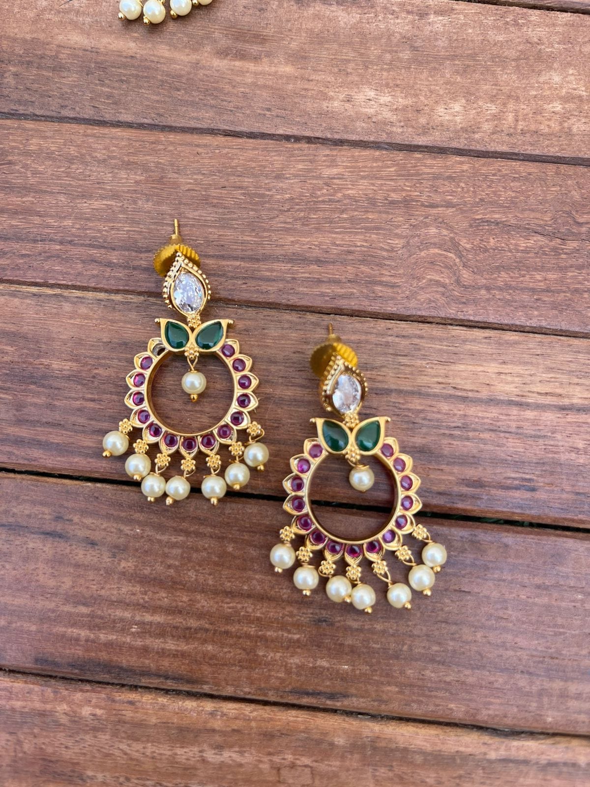 Small size round chandbalis